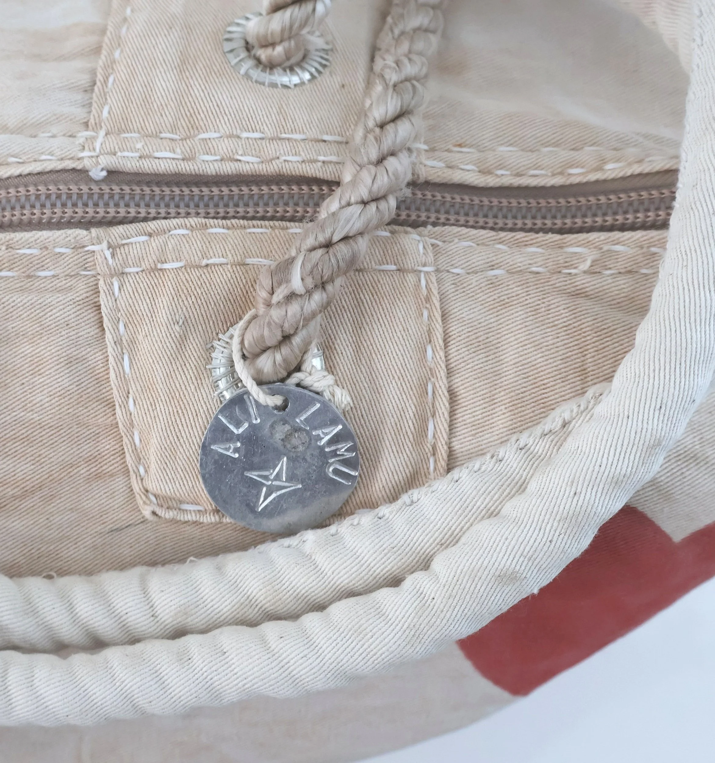 Ali Lamu X Esplora RAINBOW HEARTS  Weekender -DoubleSided