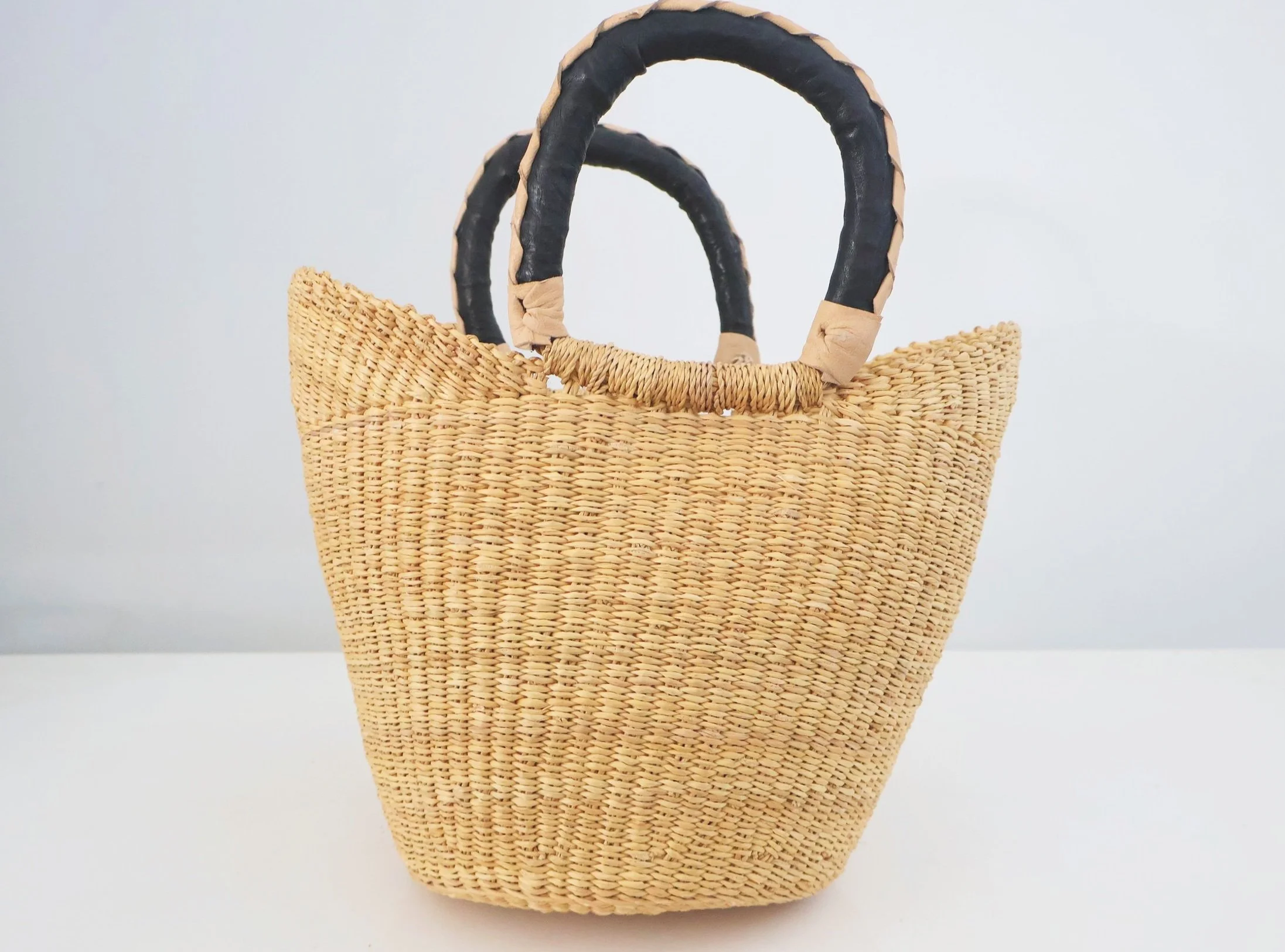 Bolgatanga Handwoven UShopper Basket- Small