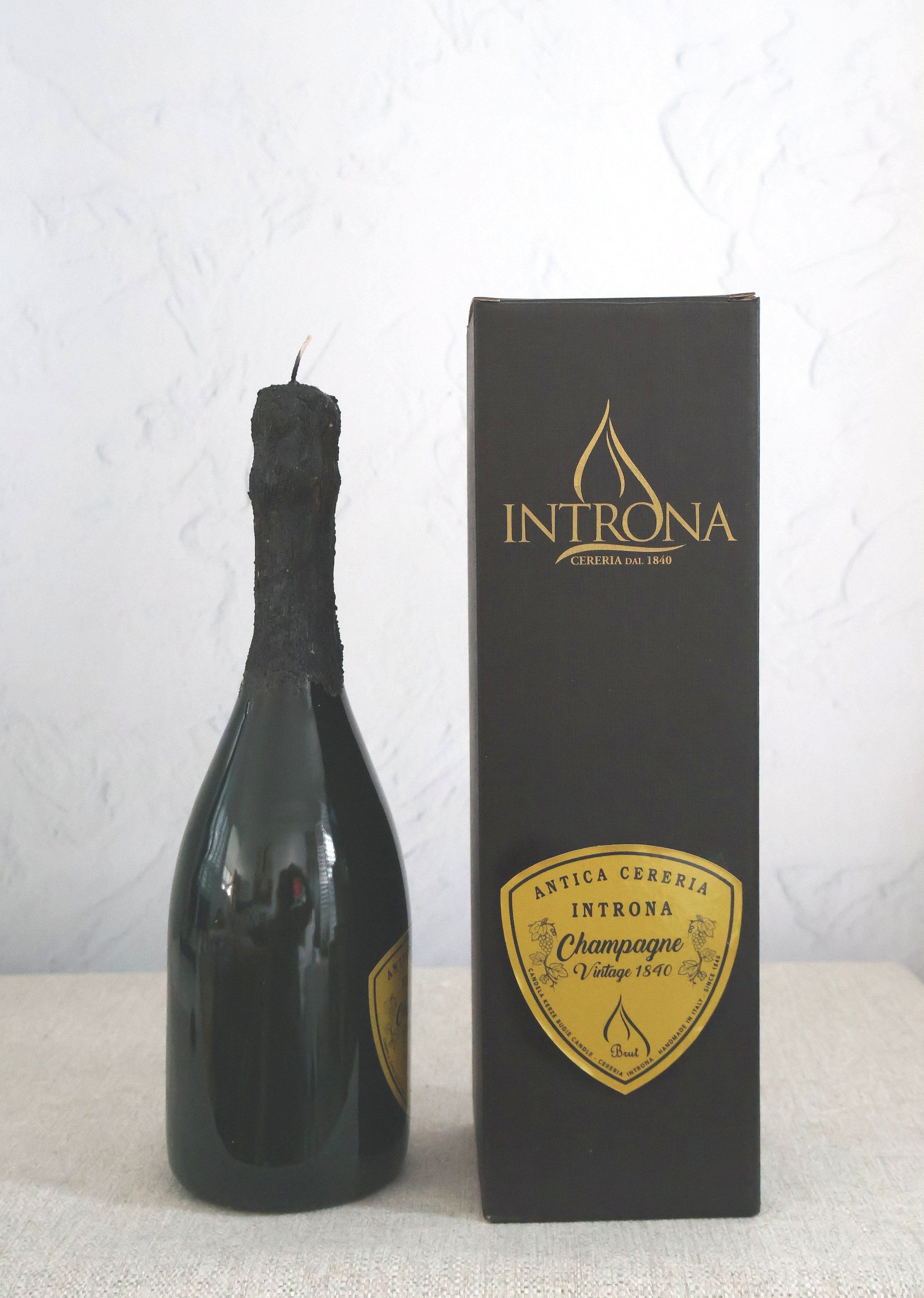 Cereria Introna Magnum Champagne Boxed Wax Candle