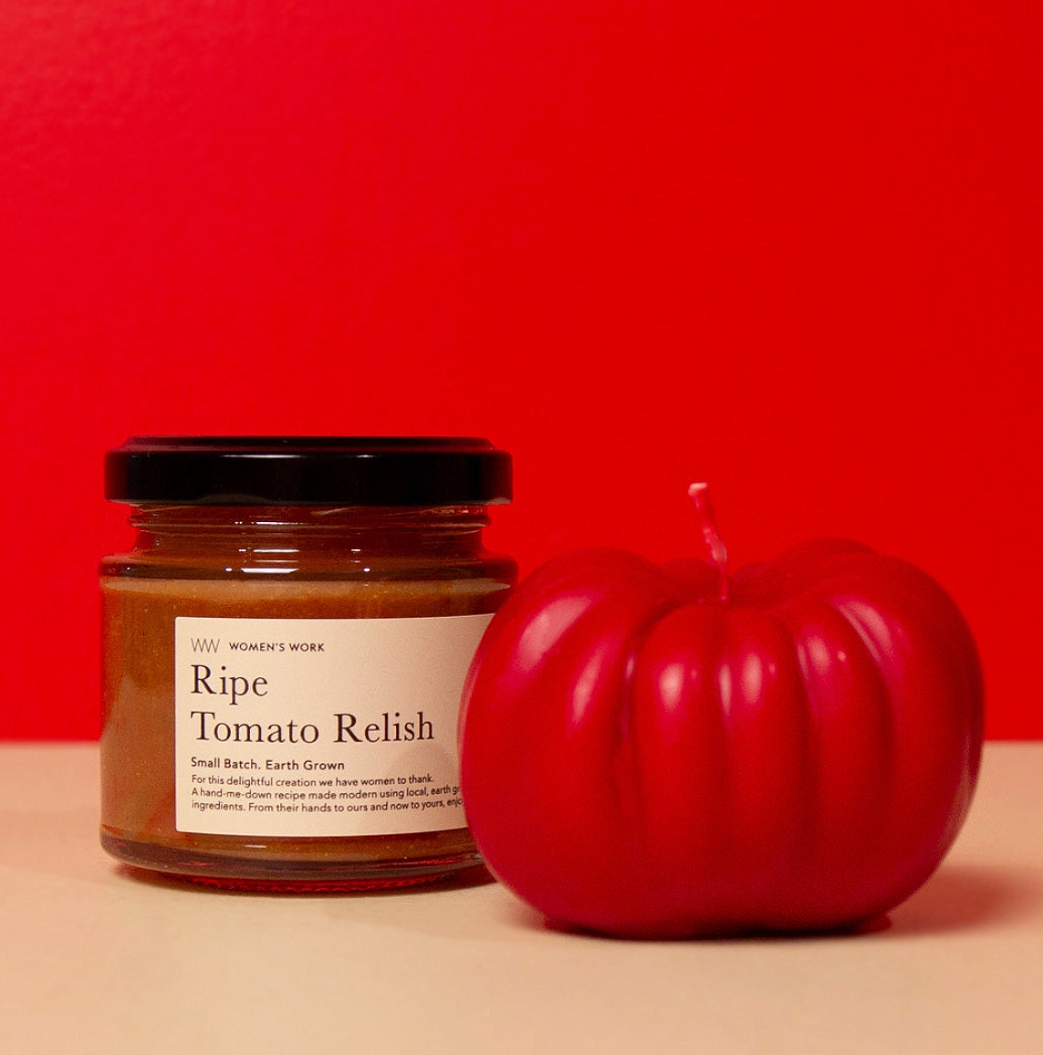 Women's Work Two Red Tomatoes - A Relish & Candle Gift Set (115g)