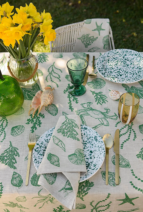 Aqua door Designs Green Under the Sea Linen Tablecloth