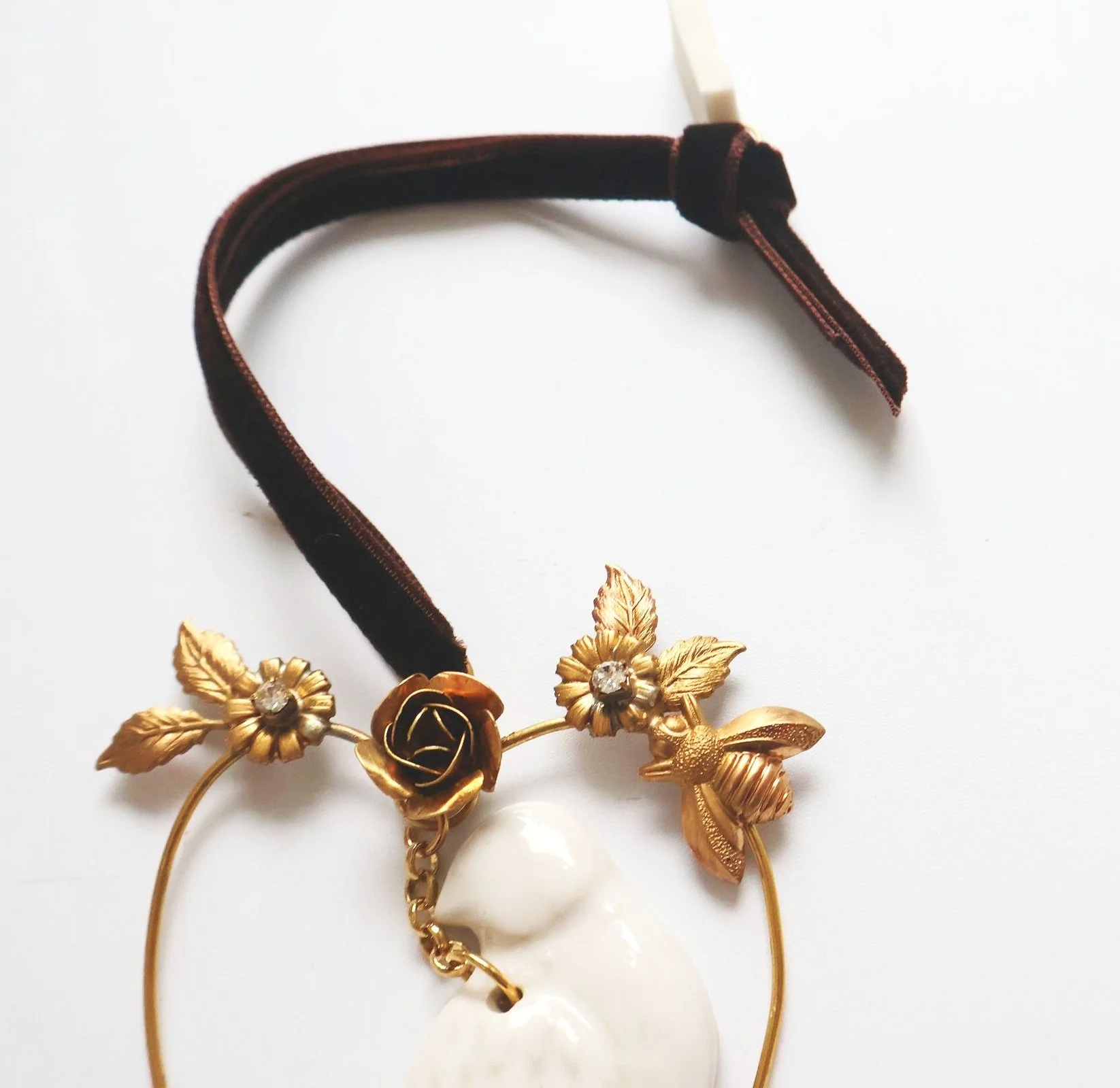 Nikki Witt Xmas Brass & Ceramic Heart Peace Dove Large Decoration