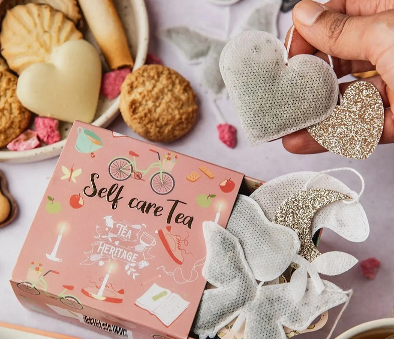 French Tea Heritage Self Care Organic Tea Box – 10 Cocooning-Shaped Sachets