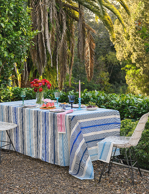 Aqua door Designs Blue Tuxedo Stripe Linen Tablecloth