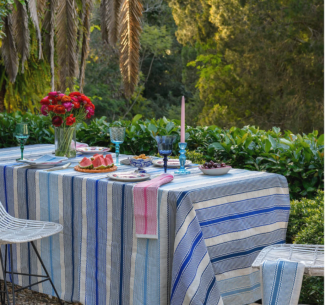 Aqua door Designs Blue Tuxedo Stripe Napkins (set of 4)