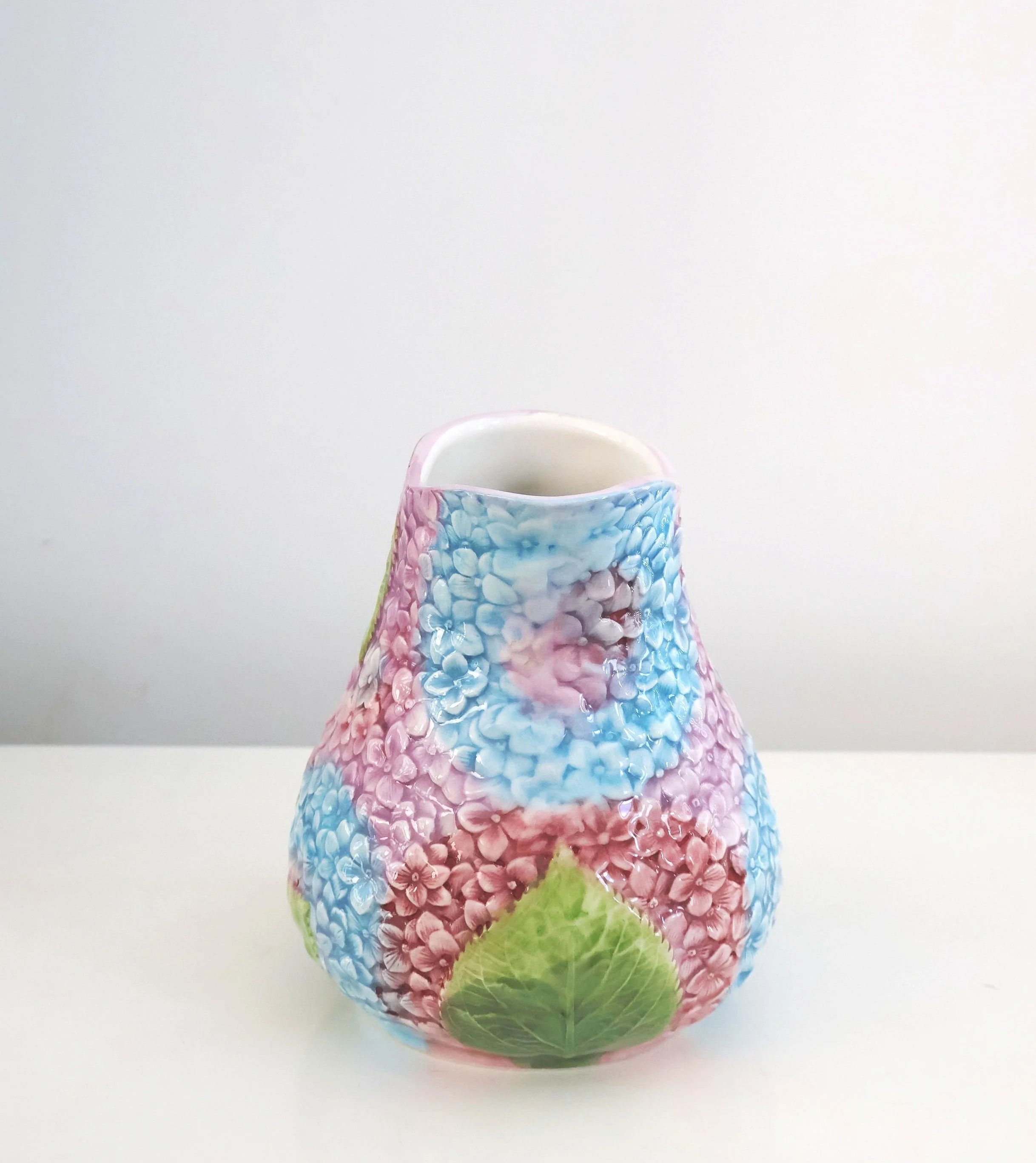 Les Ottomans Ortensie Hand-Painted Ceramic Jug - Large Hydrangea