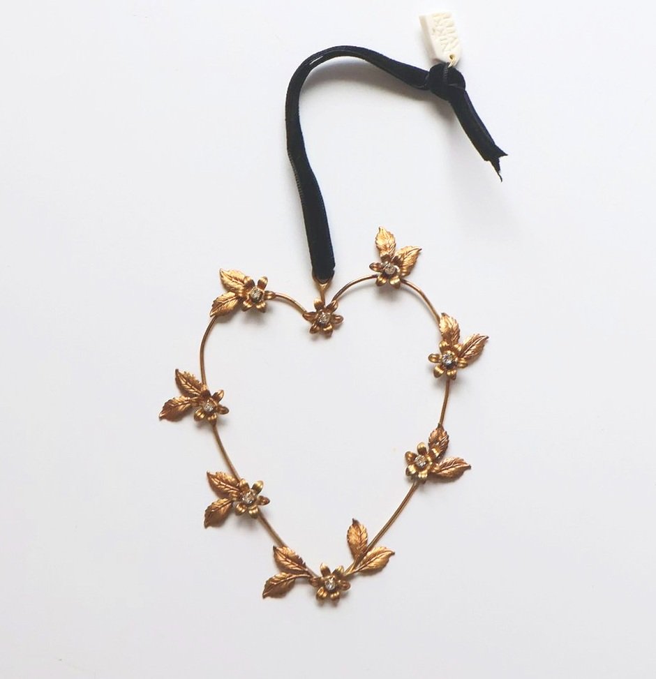 Nikki Witt Xmas Brass Floral Heart Large Decoration