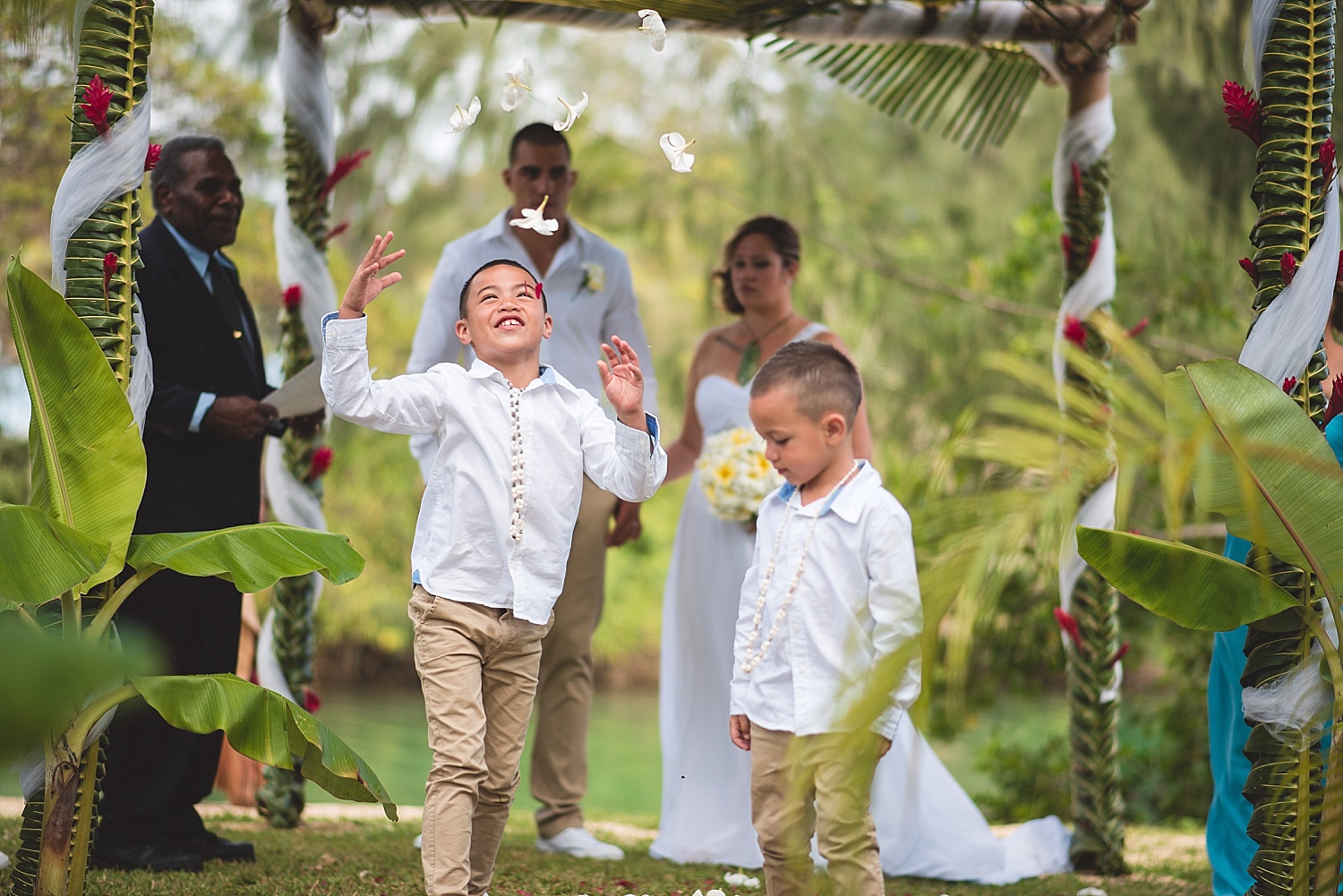Donna&Jason@HolidayInn by Groovy Banana-11.jpg