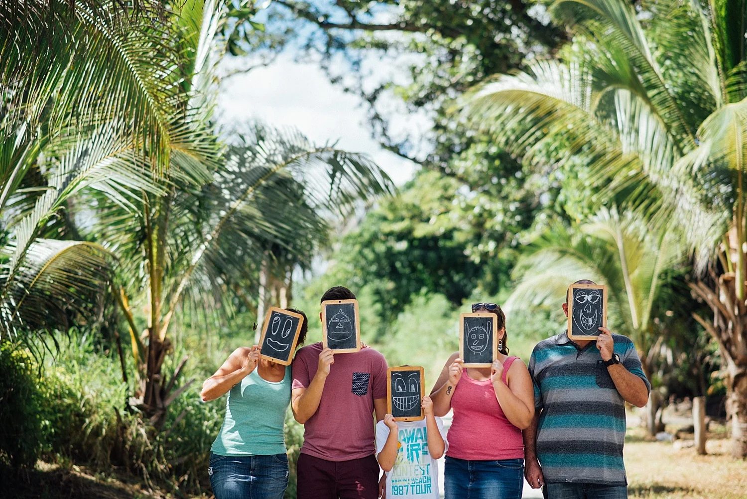 JungDupoux-FamilyPhotograhy-Vanuatu-HoneyMoonBeach_0014.jpg