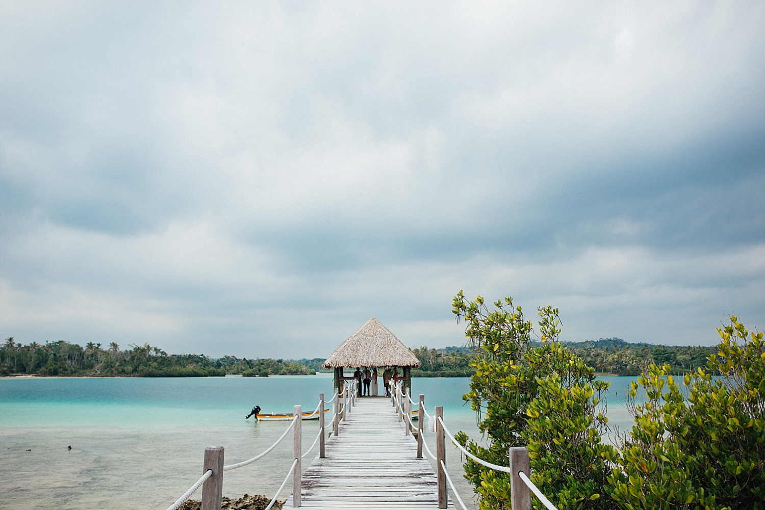 Kym&Lee-Wedding-Photography-Vanuatu-Eratap_0025.jpg