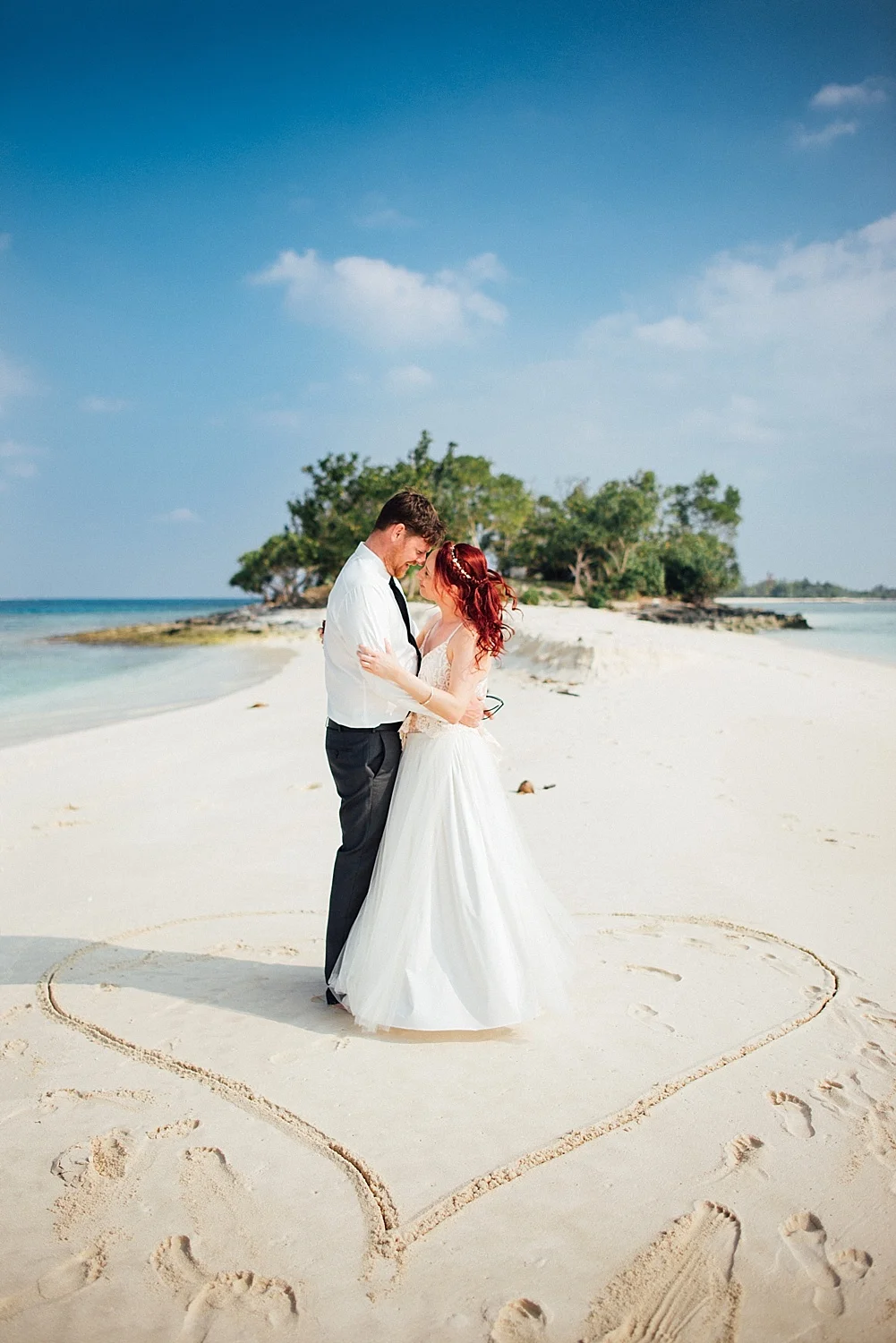 Kym&Lee-Wedding-Photography-Vanuatu-Eratap_0037.jpg