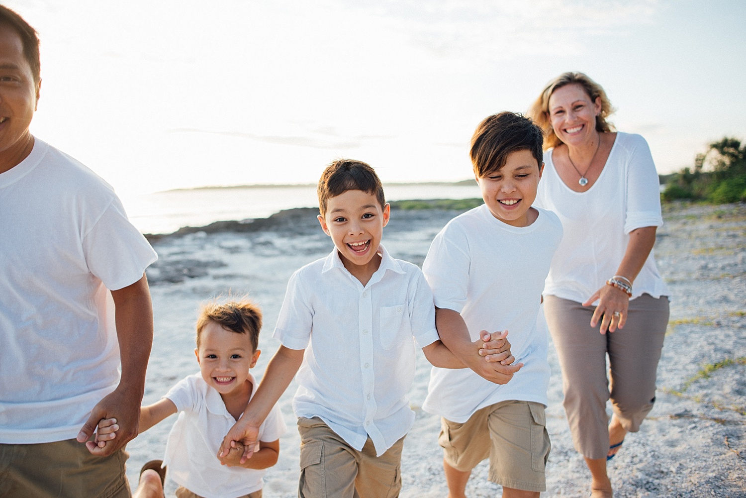 Verbeke-Do-Family-Photography-Vanuatu-Port-Vila-Pango-Point_0008.jpg