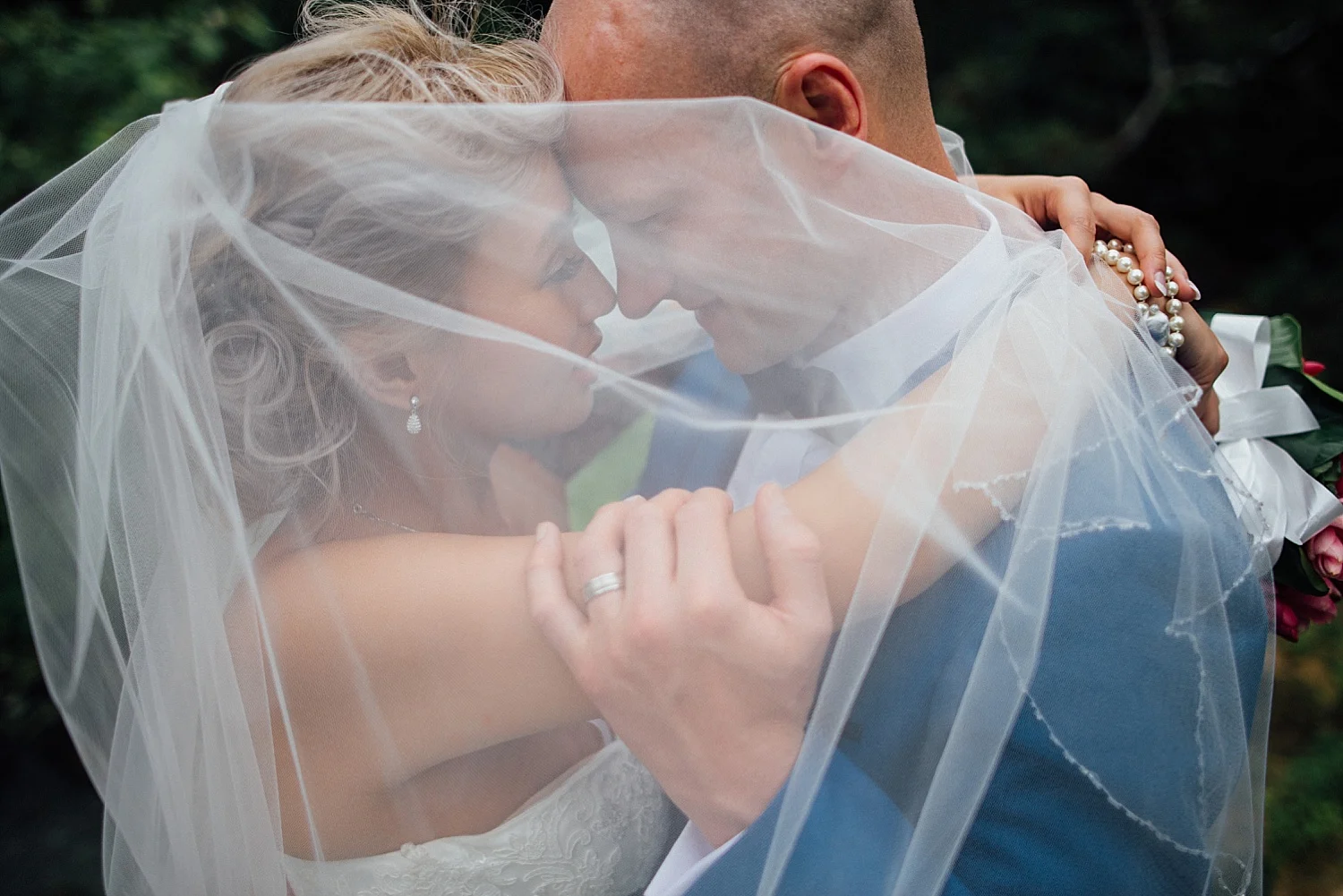 Lucas&MariaWeddingIririkiIslandMeleCascadesByGroovyBanana-12.jpg