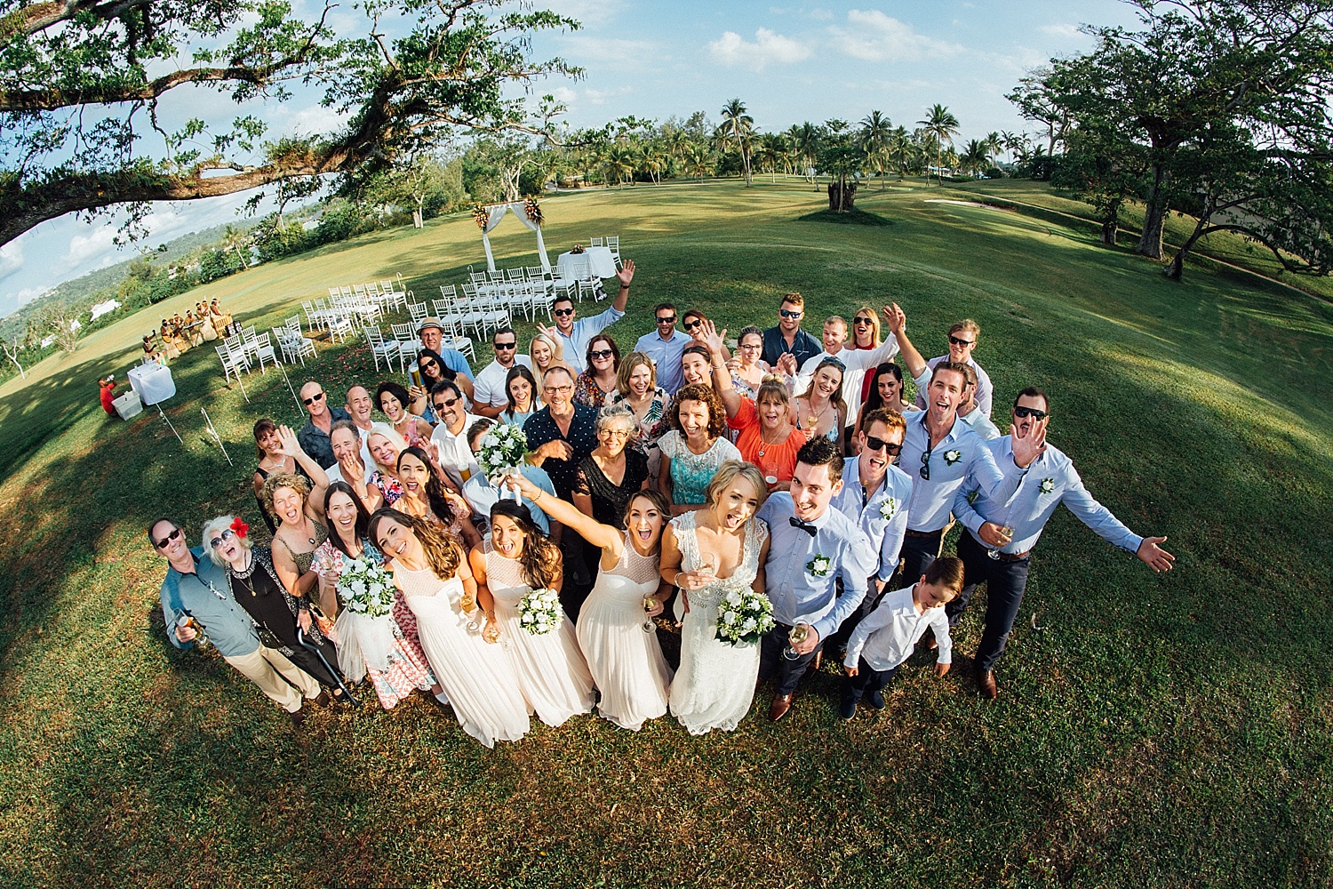 Deanna-Michael-WeddingPhotography-HolidayInnResort-GroovyBanana-VanuatuPhotographers_0013.jpg