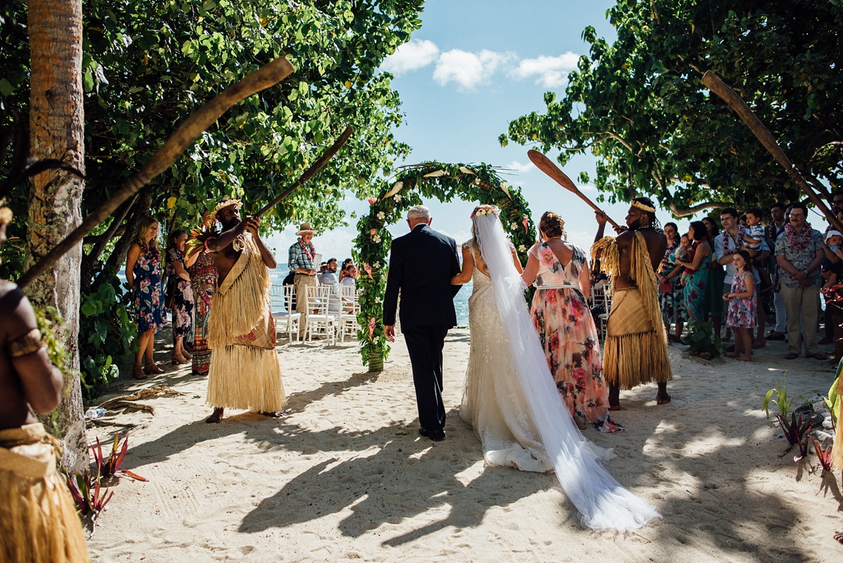 kim-dan-wedding-erakor-vanuatu-groovy-banana_0017.jpg