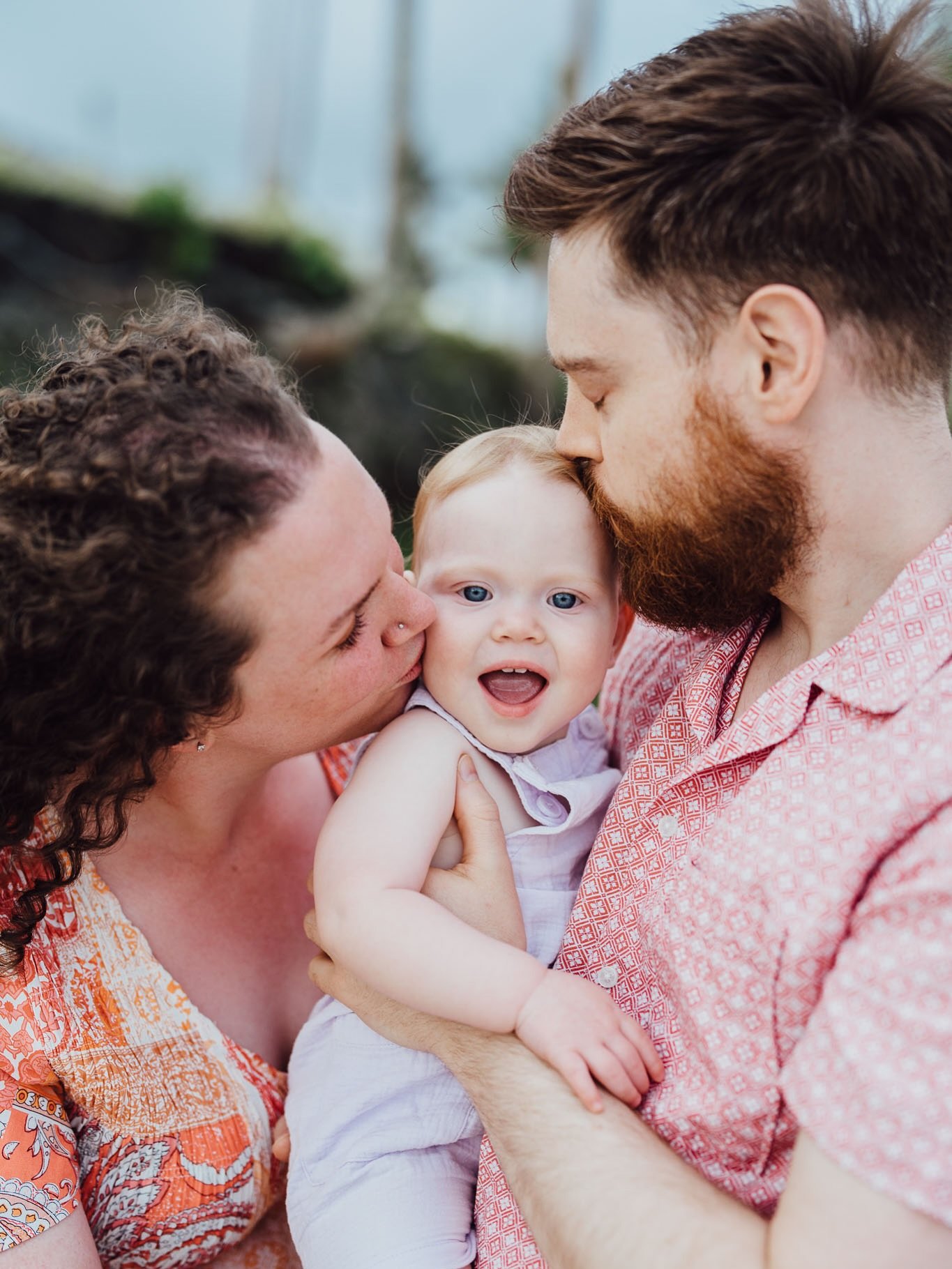 Ooooh how gorgeous is that family? And baby Isabella 😍? What a blast for me to get to photograph such beautiful moment when people are on their holidays (and look so relaxed 🤪) 👌✨🙏😍
🌴
.
📍 @warwickvanuatu @warwickhotels 
.
.
.
.
.
.
.
.
#vanuat