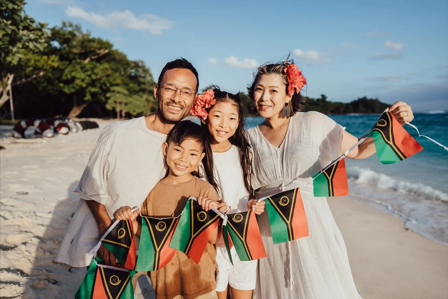 Two months ago with farewell our lovely friends who left Vanuatu to go back to Japan 🥲 we used to party, hang out, go on weekend together and regularly had the kids on sleepovers 🫶 we are surely missing them heaps 😭 (also they always had the best 