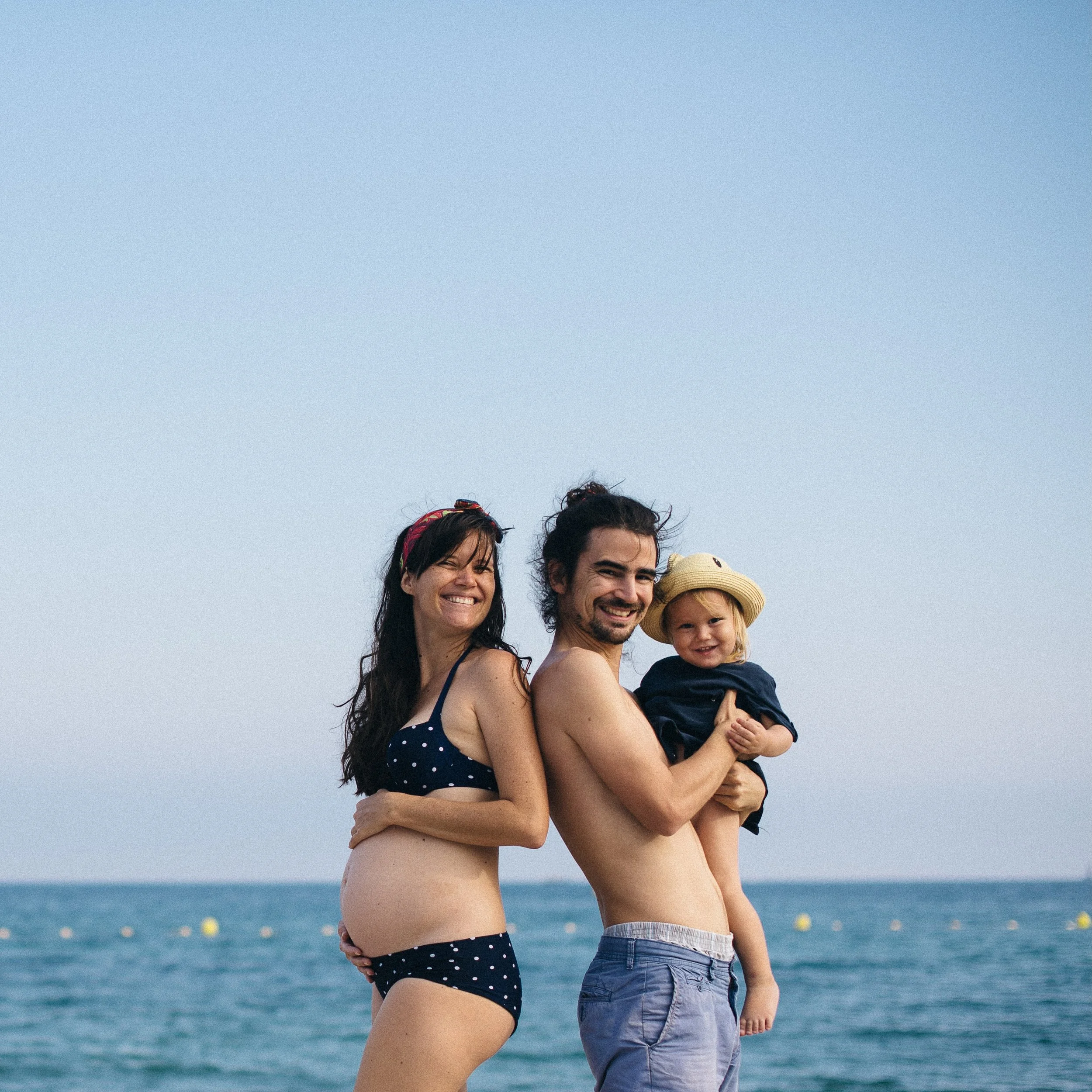 Throwback to 2017 when I became a mum for the second time 🤗✨(disclaimer: I am not pregnant 🤪😂).
.
Being a mum is the greatest gift life has given me and the best life decision ever made. It literally transformed me in and out, shook my beliefs, he