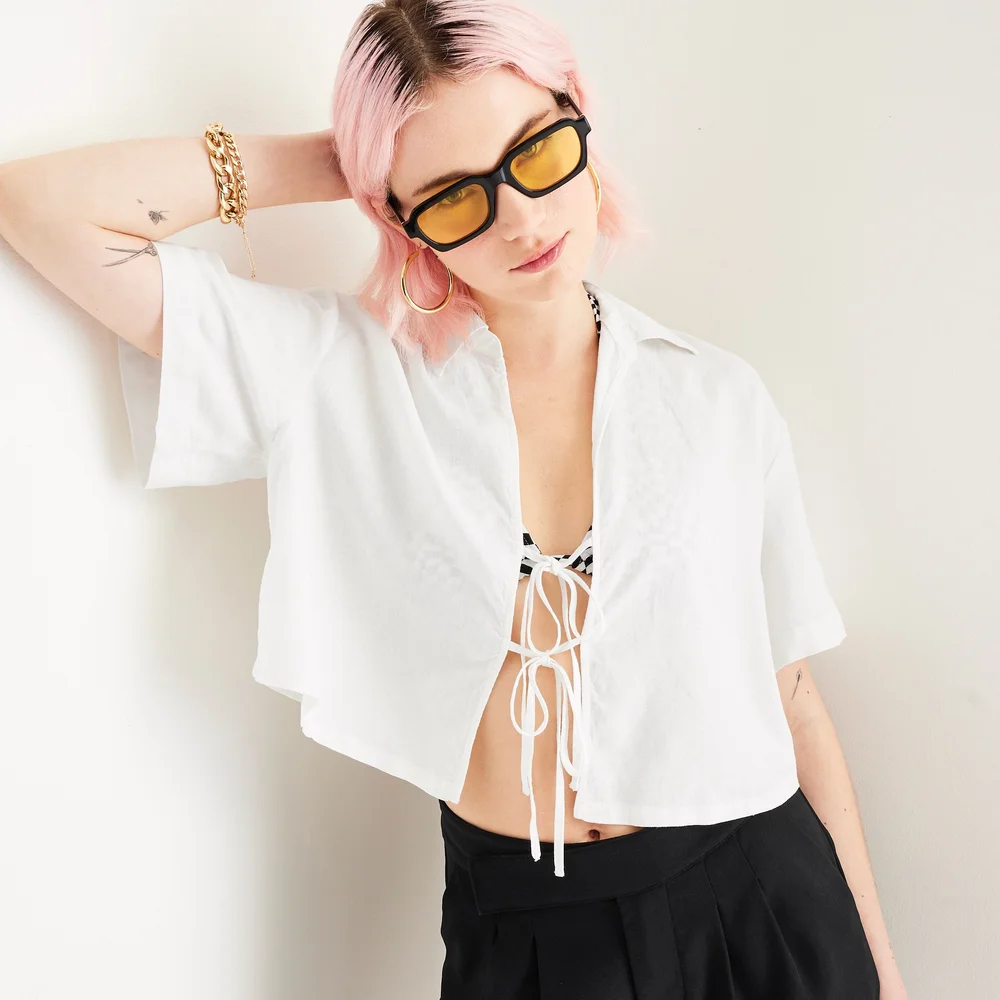 Miyako J - Makeup, Hair & Grooming