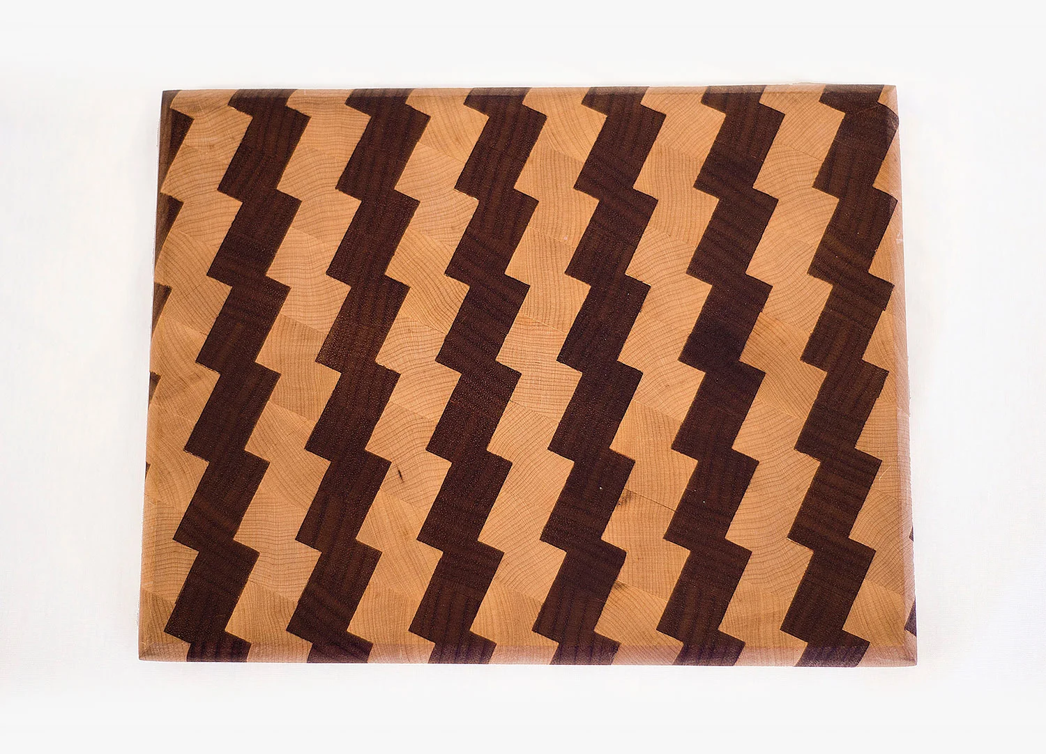 Zig Zag Cutting Board