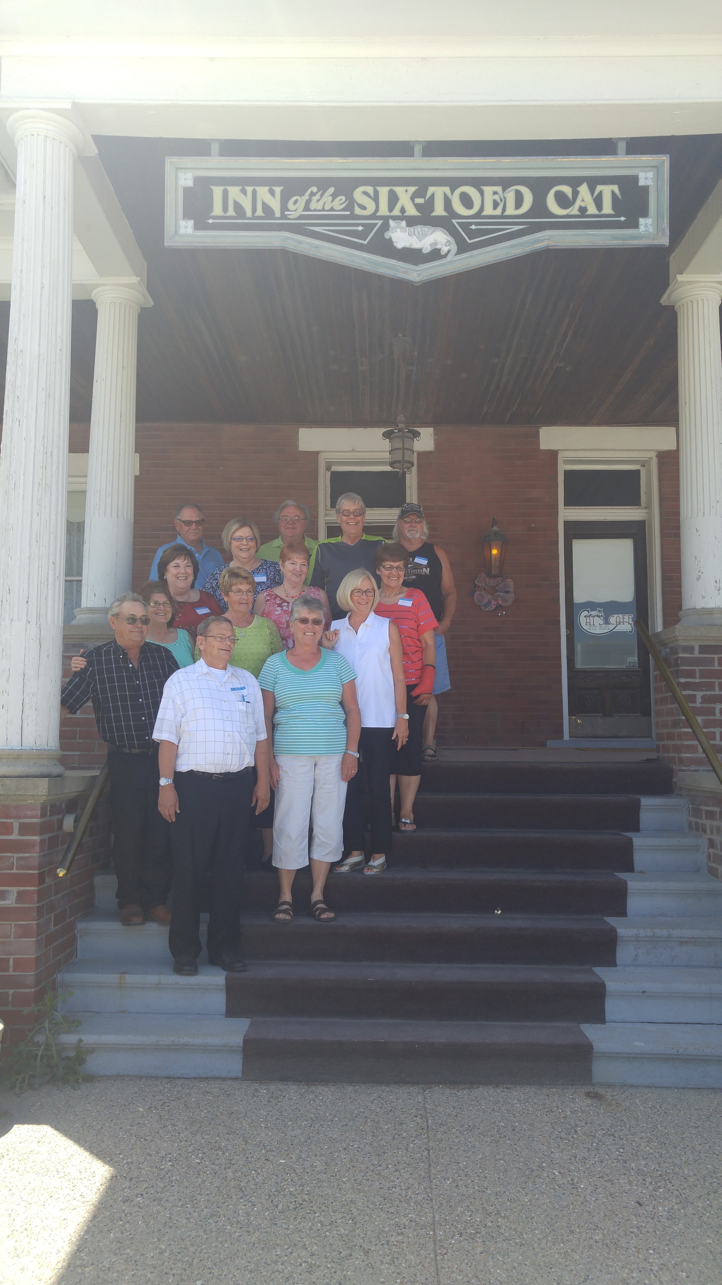 ACL Eagles class of 1966 at the Inn of the Six-Toed Cat