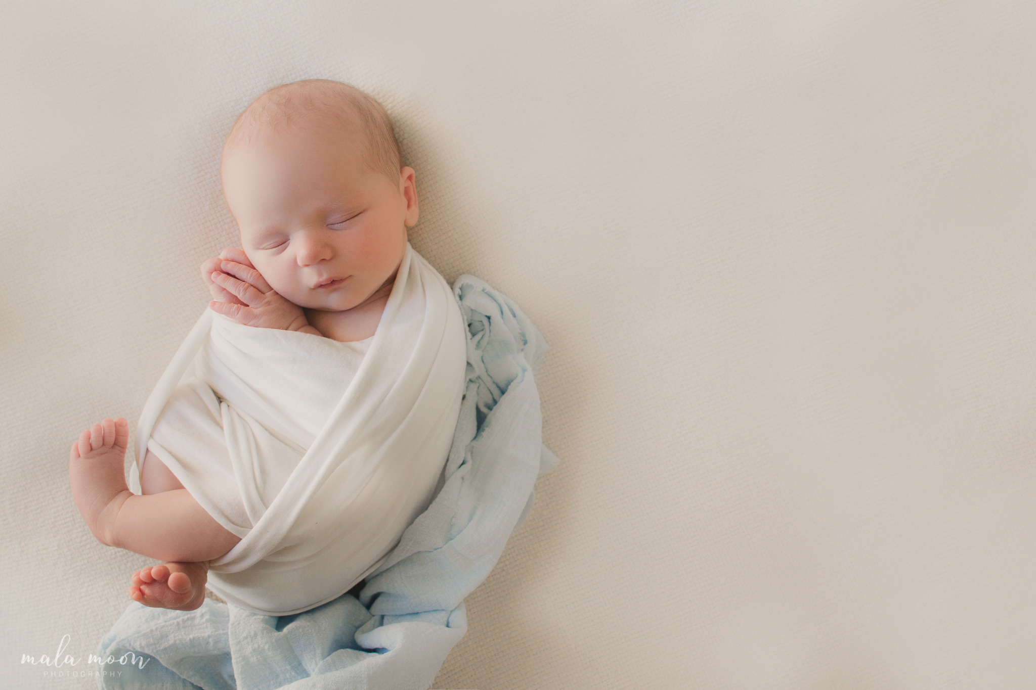 minimal-newborn-photo-central-coast