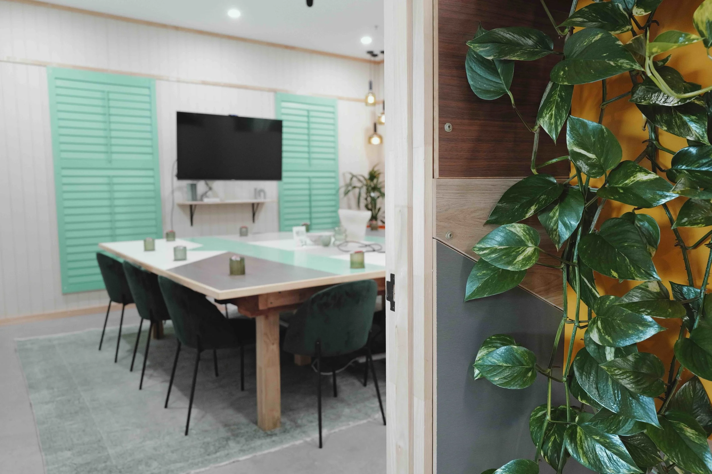 Dylan and Inns Gold Coast Lawyers Meeting Room.jpeg