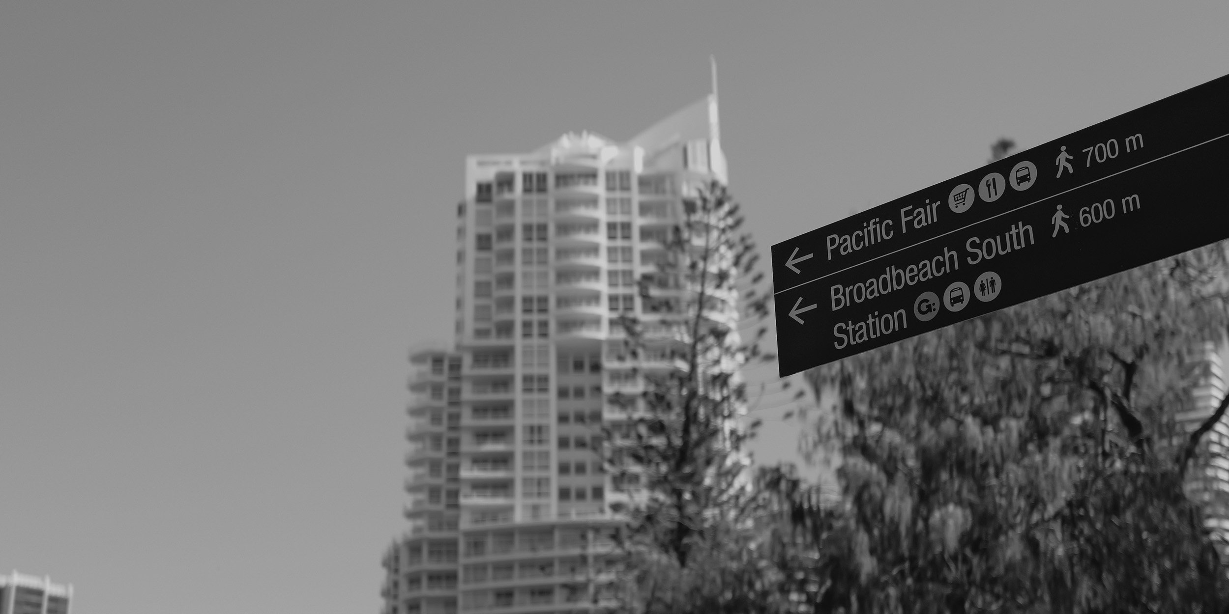 Street sign for Broadbeach South and Pacific Fair