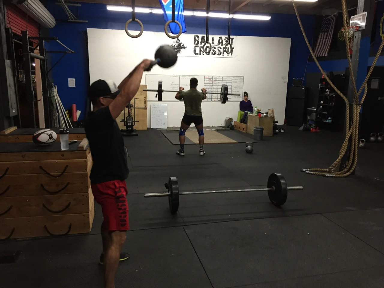 TUESDAY 29DEC15
Tuesday
1. group 800m run
2. free flow + snatch prep (snatch from pockets, thigh, knee)
3. 20’ to find heavy single hang snatch (from knee)
3a. 2@80% of part 3
4. 3 rounds for time:
75 double under
21 KBS 53/35
21 burpee
Weightlifting
1. coaches warm up
2. muscle clean + clean from pockets (10’)
3. work to heavy AK clean + Lo hang clean
4. deficit deadlift 5-5-5-5
