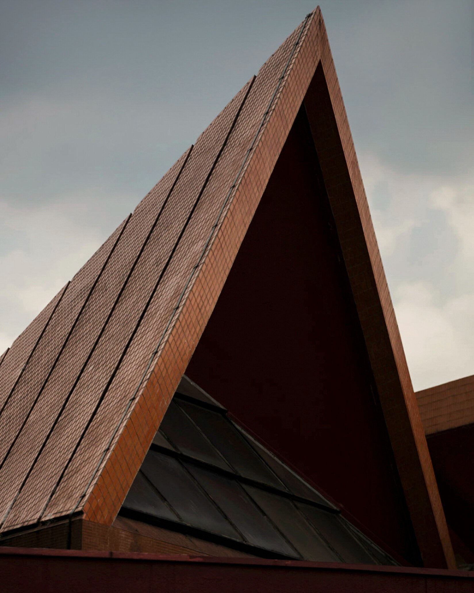  Roof detail, swimming pool 