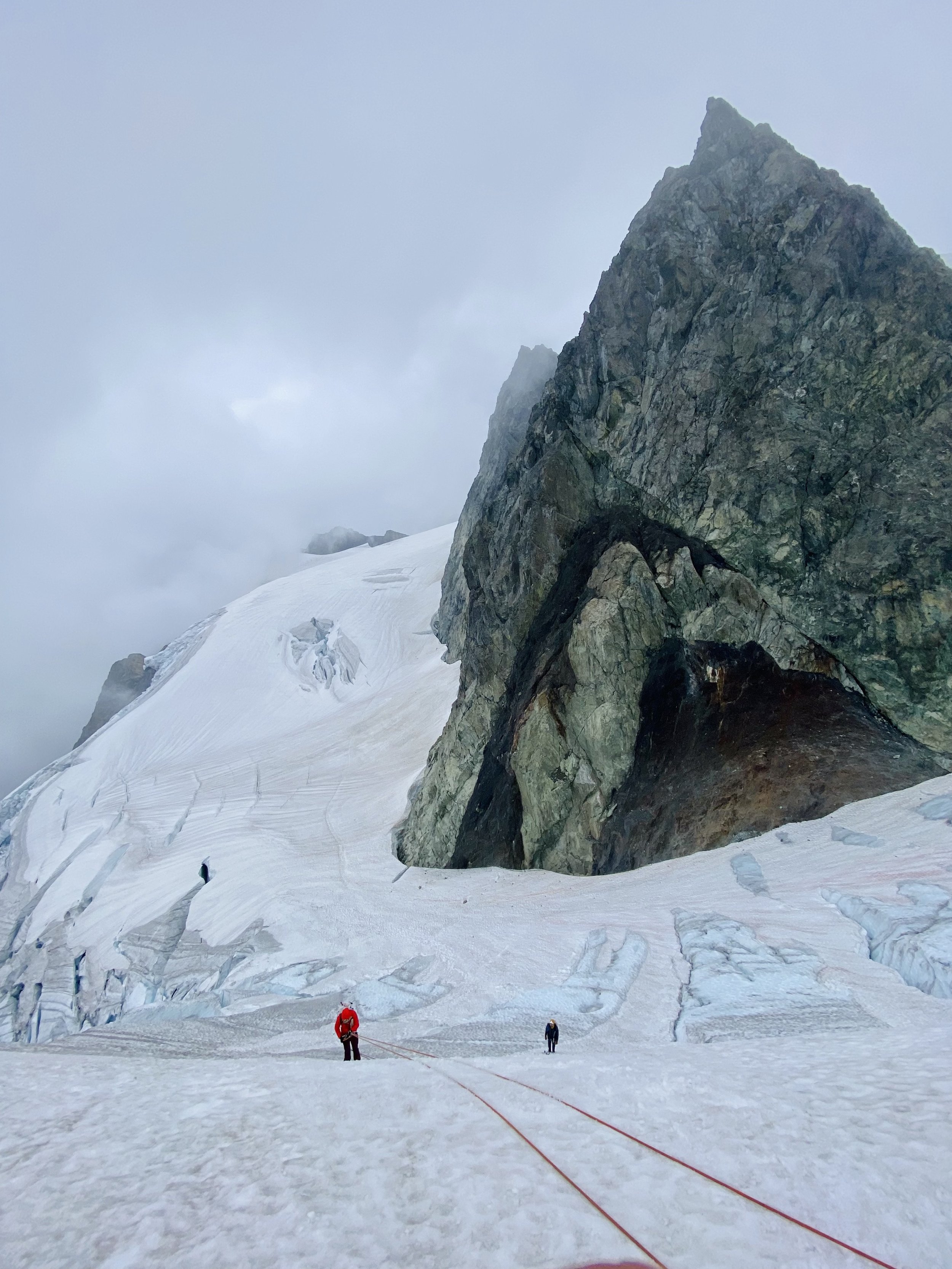 Rappelling-hells-highway-shucksan.jpg