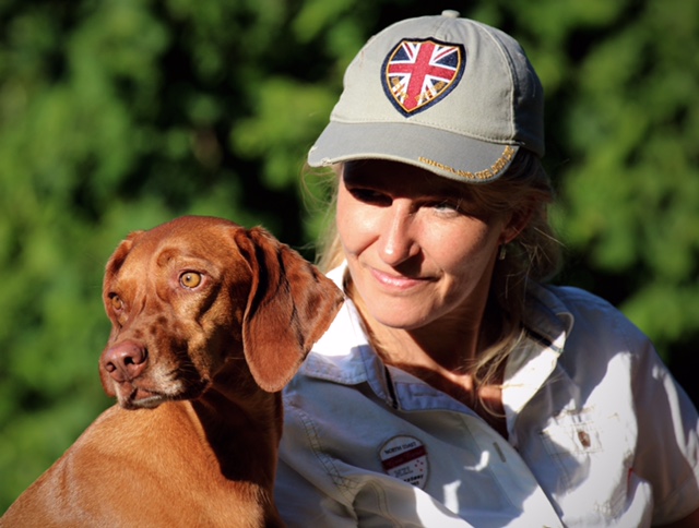 Andrea Rothgang mit ihrem Hund Lia