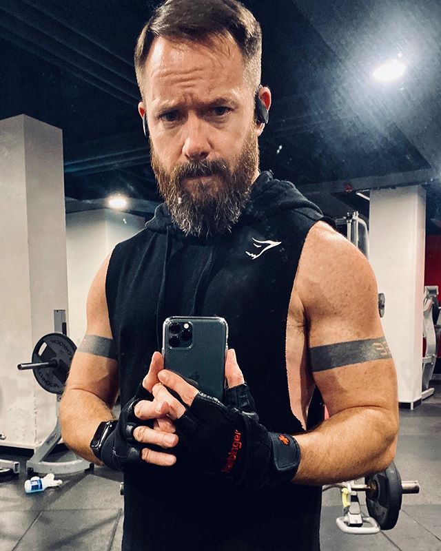 First gym pic on the iPhone Pro: Arm day 💪🏻😏 -
-
-
-
-
#beard #instabeard #instamuscle #beardsandtatts #fitness #fit #tattoo #lean #gym #strong #bicep #muscle #vascular #bodypositive #armday #iphonepro