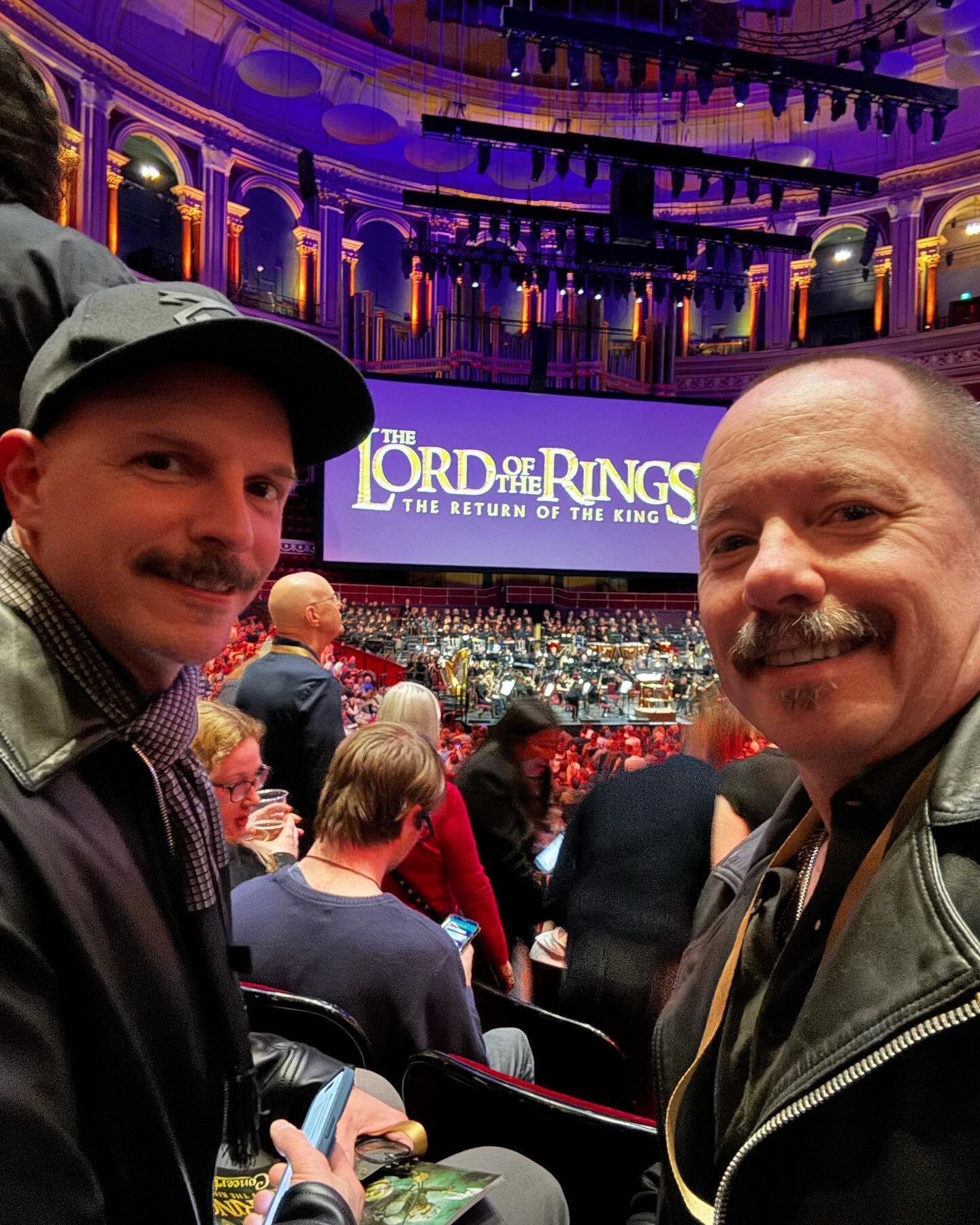 An absolutely superb date night with the hubs @stachedtastic seeing the @royalphilorchestra perform the soundtrack to &ldquo;Lord of the Rings: Return of the King&rdquo; at the @royalalberthall ! The music is so incredible and emotional...and seeing 