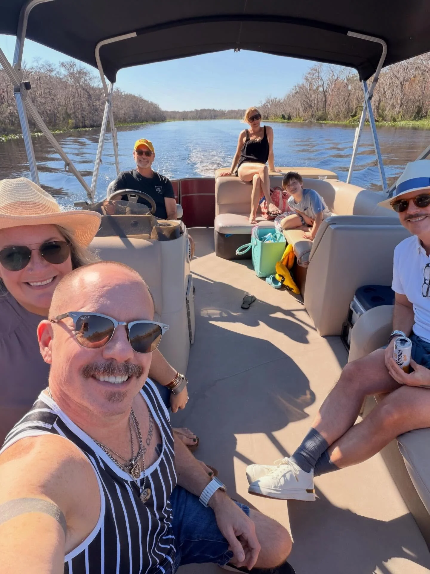 Boxing Day on the St John&rsquo;s River&hellip;we are very much taking advantage of the Florida sunshine! ☀️
-
#florida #sun #friends #boxingday #river