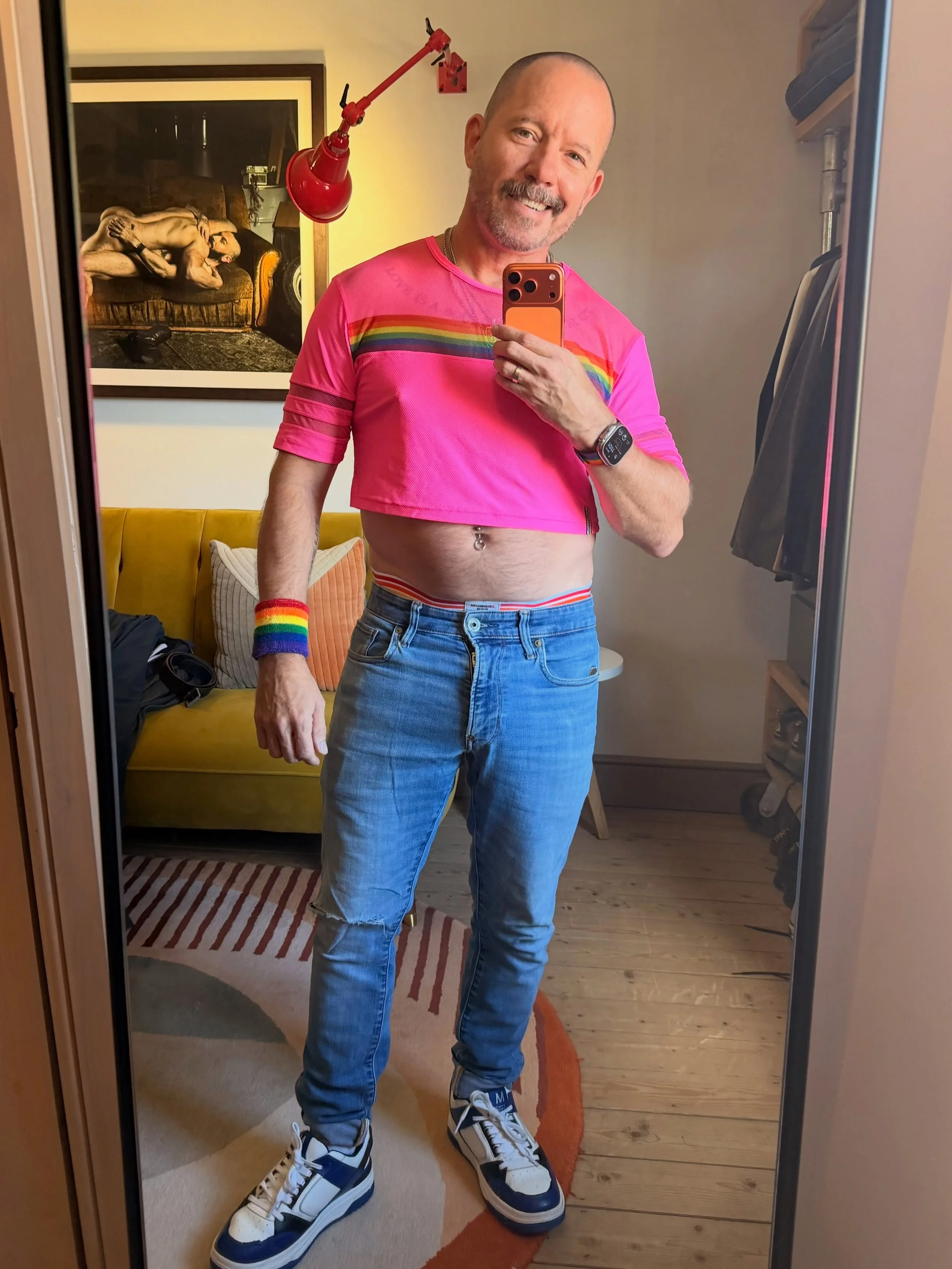 Such a great day at our local Medway Pride! 🌈❤️ Great day out in our Rochester Castle grounds with plenty of laughs and dancing and celebrating 🙌🥳🏳️&zwj;🌈
-
#medwaypride #medway #pride #celebrate #lovelife