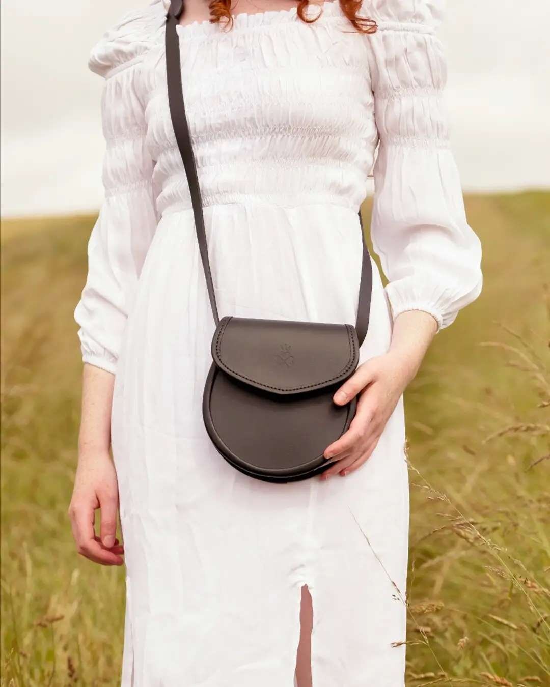 The bonnie wee BONNIE-B 🖤  The Bonnie-B is a perfectly proportioned, deceivingly spacious crossbody bag. Crafted in Raven Black leather, this NIXEY bag is one class act.
.
.
.
.
#britishbrand #crossbodybag #brighton #madeinscotland #scottishdesign #