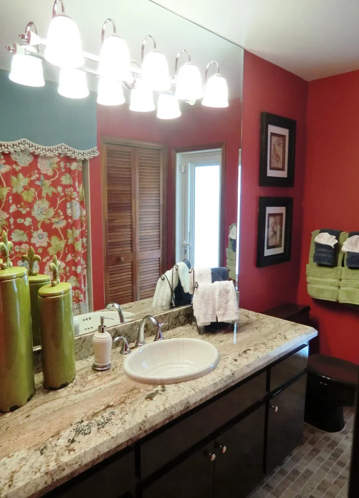 Mizner Country Club tropical red guest bath