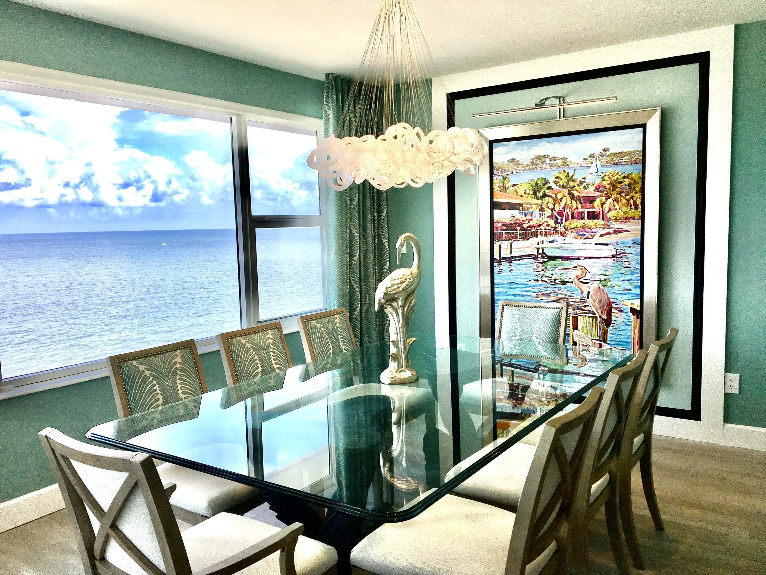 modern-coastal-interior-design-ocean-reef-club-dining-room.jpeg