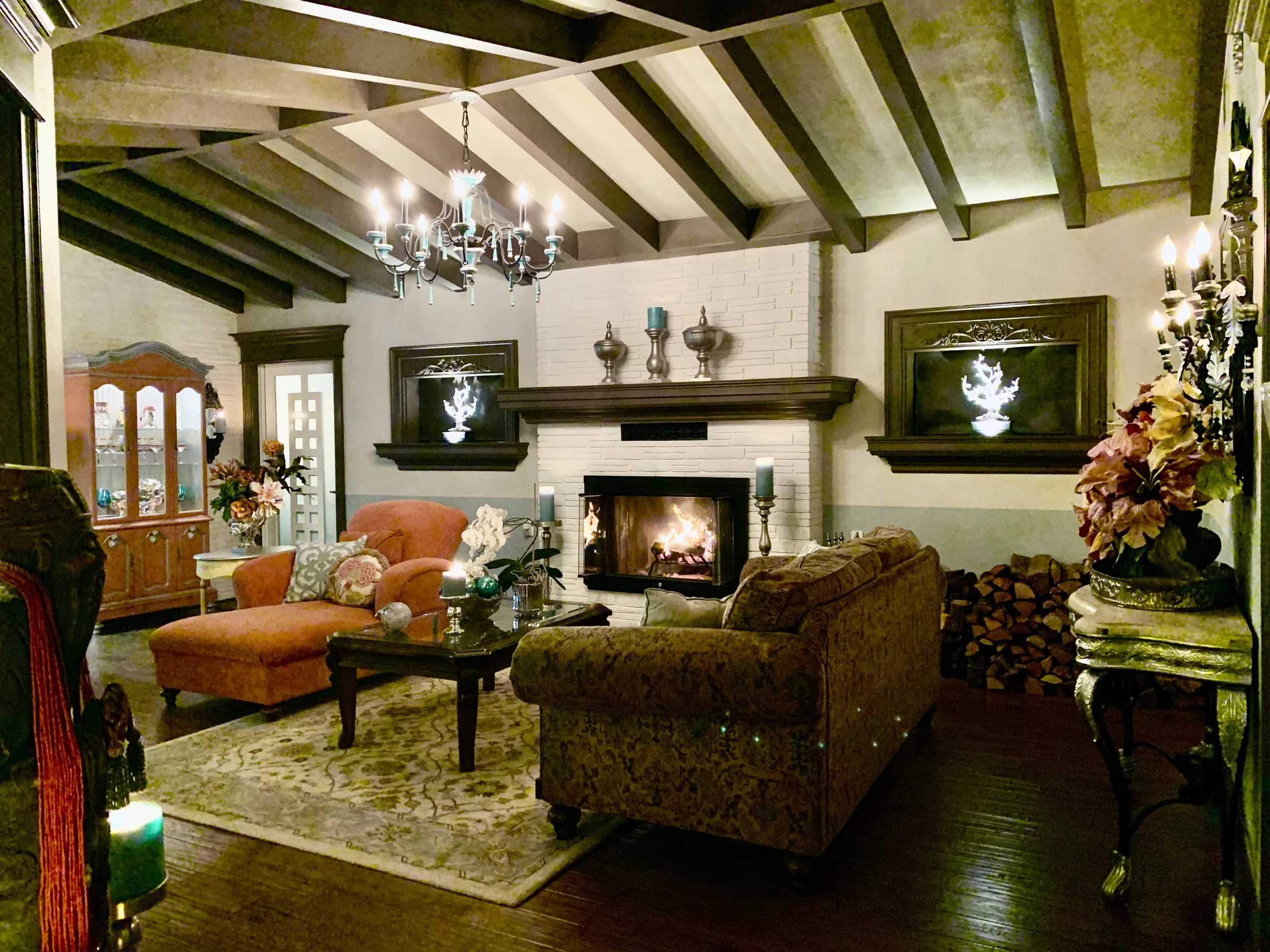 traditional-living-room-fire-place-parkland-interior-design.jpg