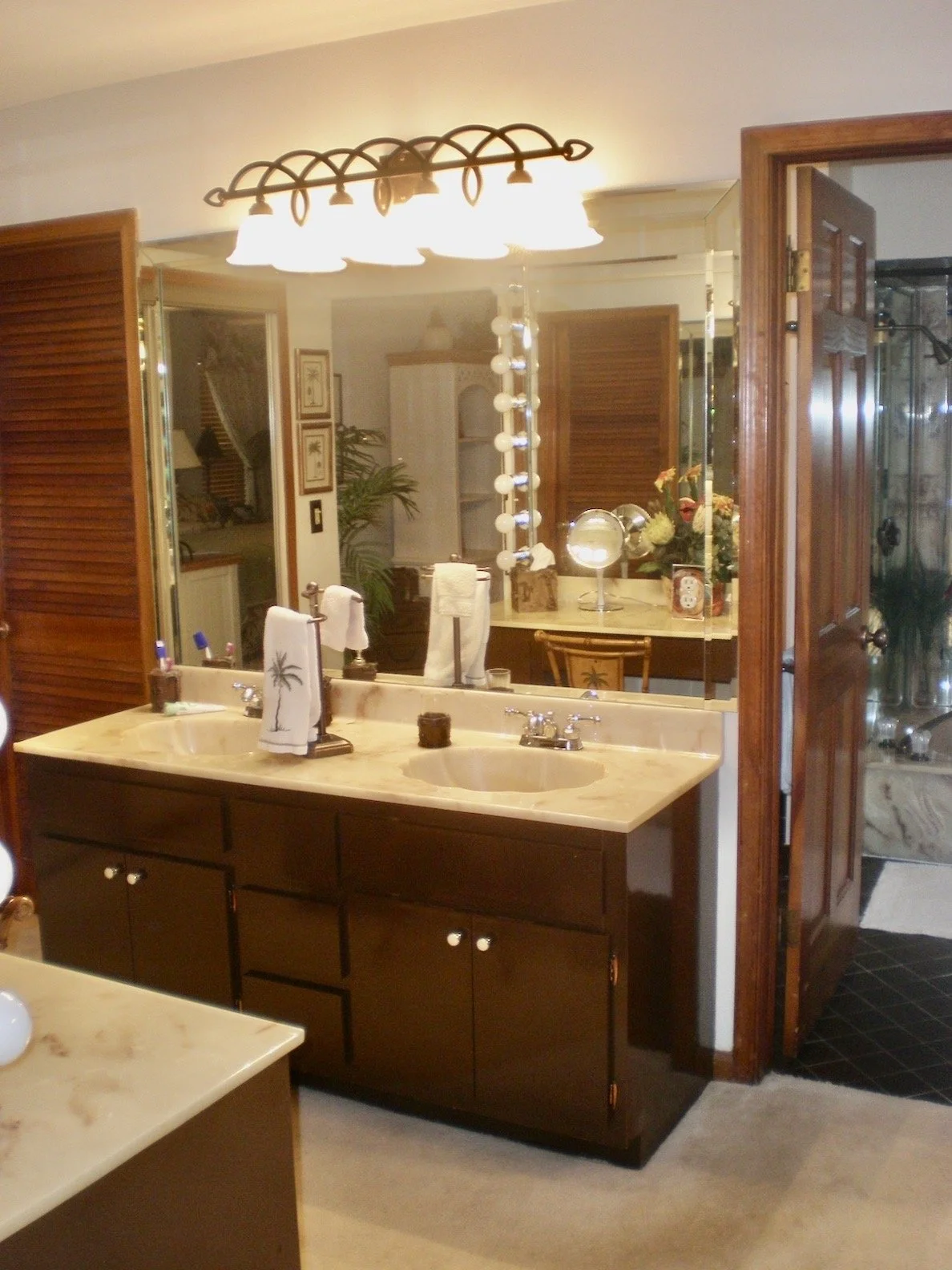 before picture of home remodel of traditional bathroom
