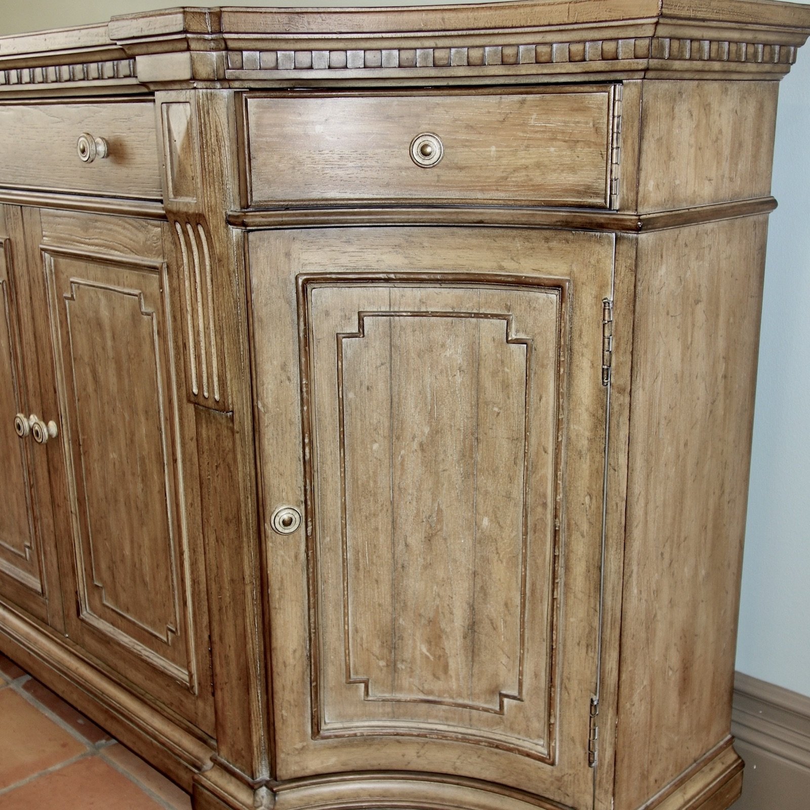 traditional coastal distressed console