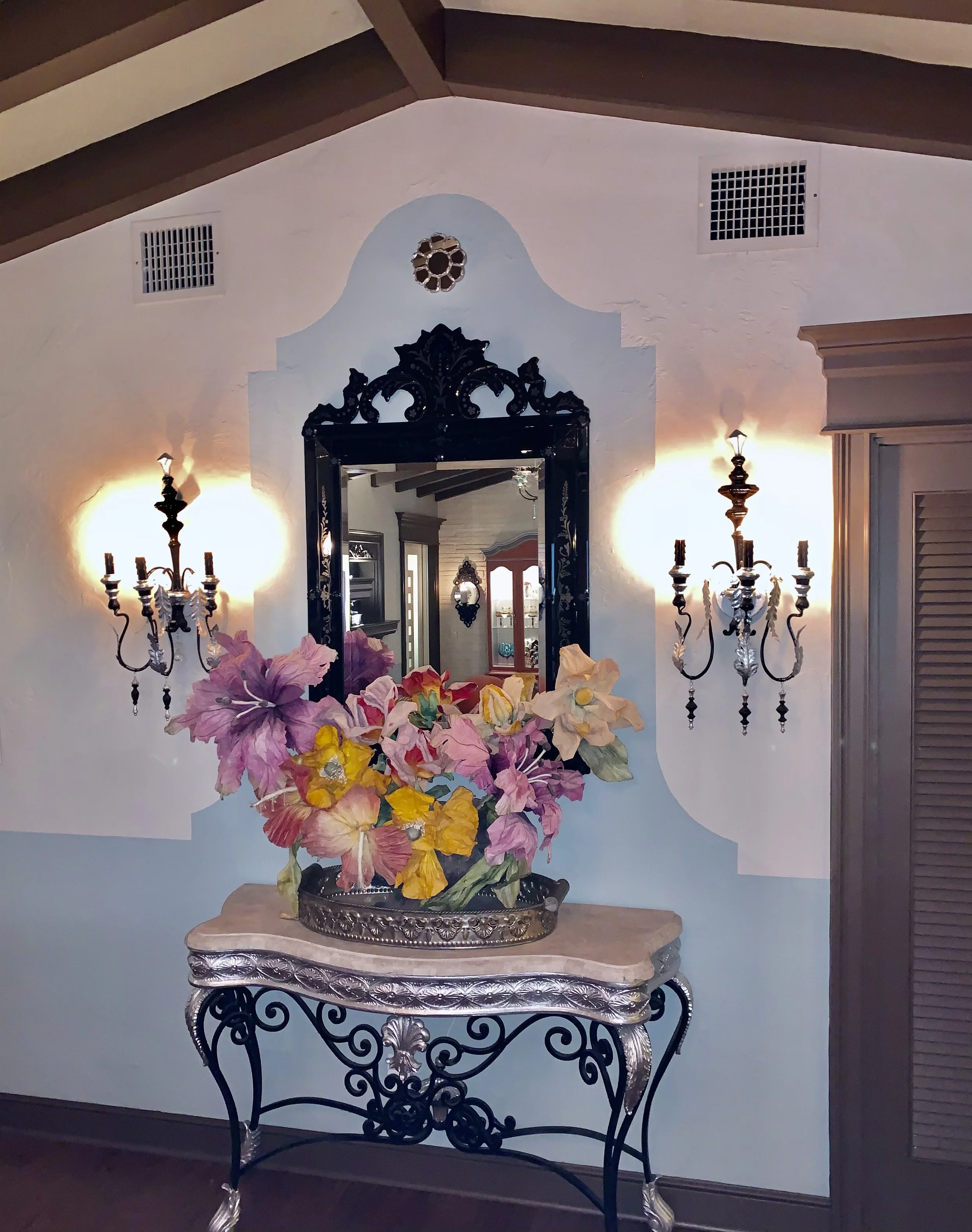transitional style living room with iron table with Venetion mirror in Fort Lauderdale