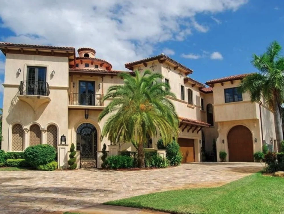 Mediterranean architecture in Windmill Ranches, Weston