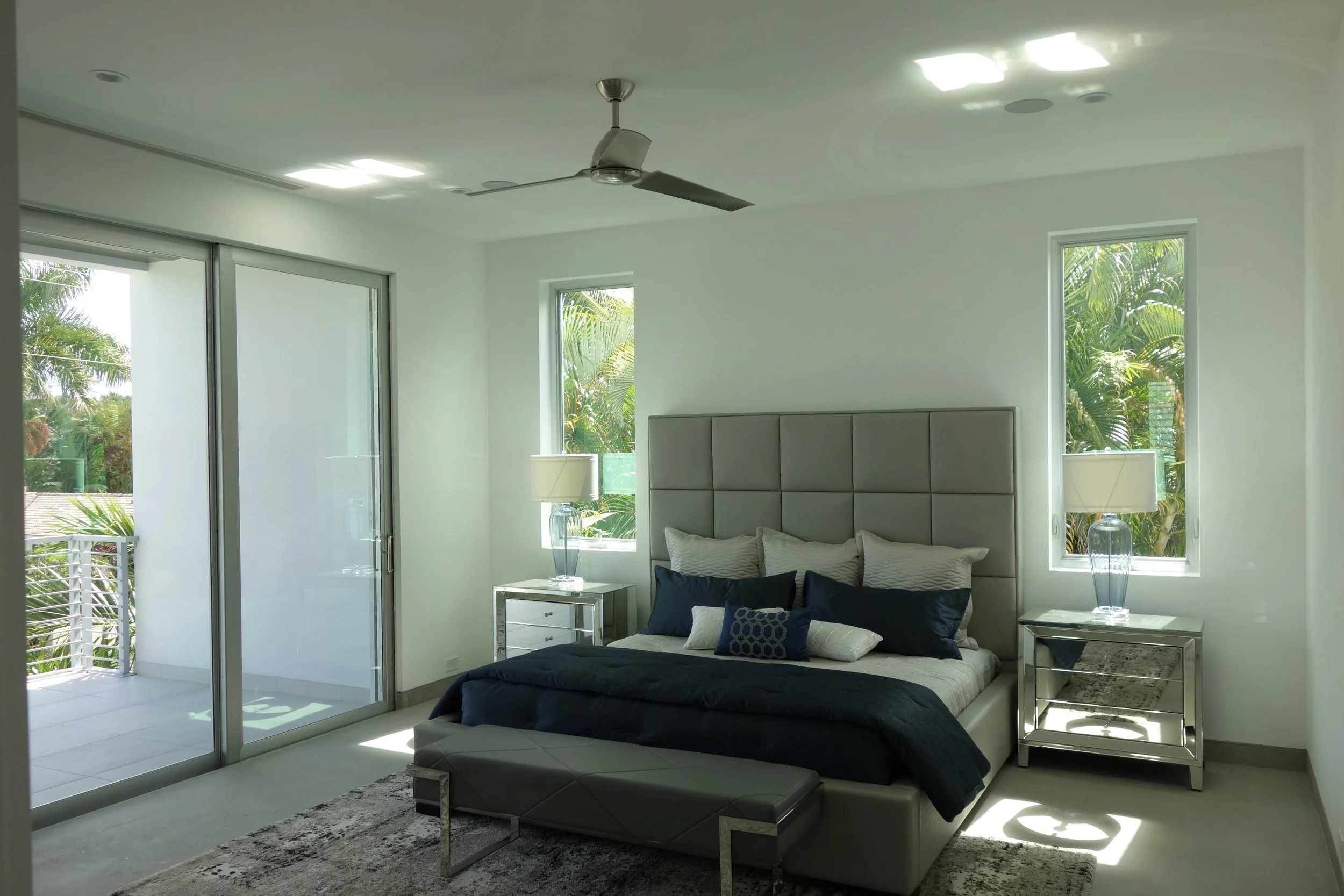 primary bedroom before design build contractor in Fort Lauderdale