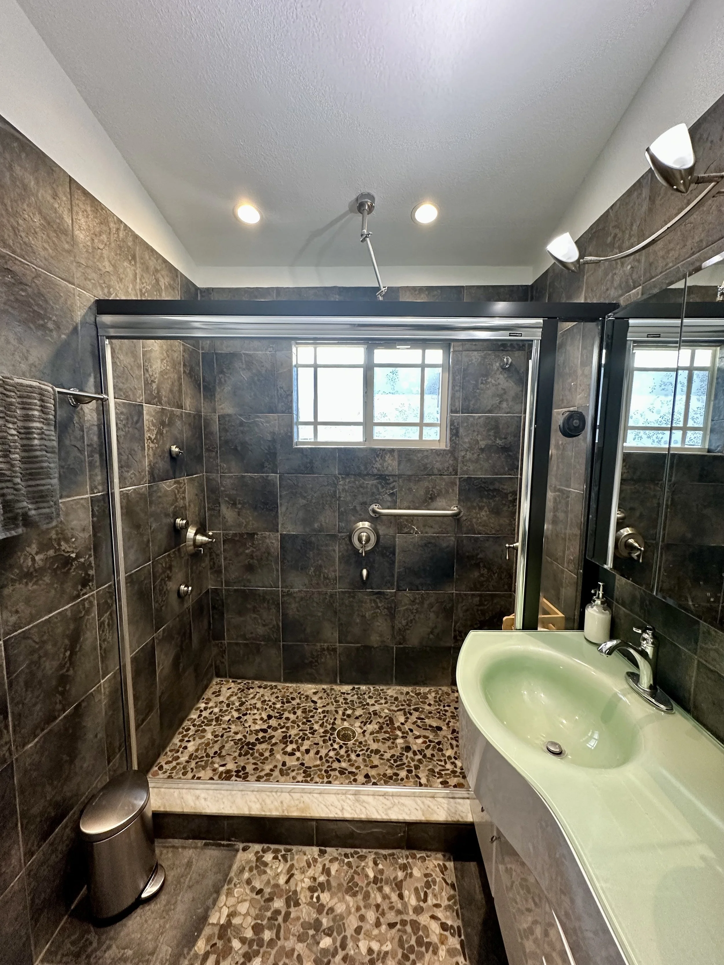 home remodel of bathroom before and after in Fort Lauderdale