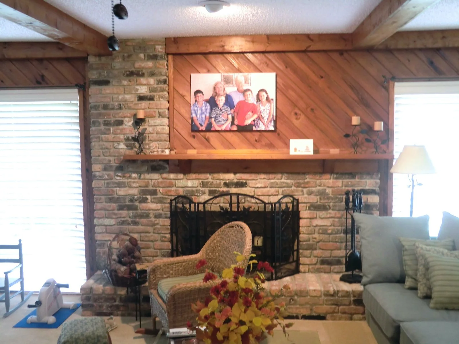 picture of before home remodel of family room in Delray Beach