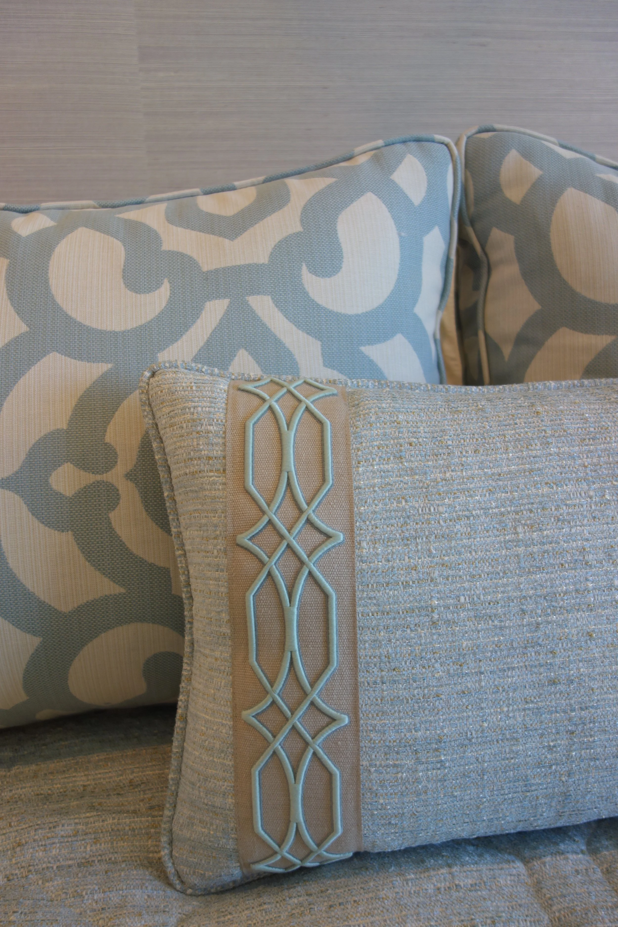 British Colonial Bahamas style luxurious pillows and beding