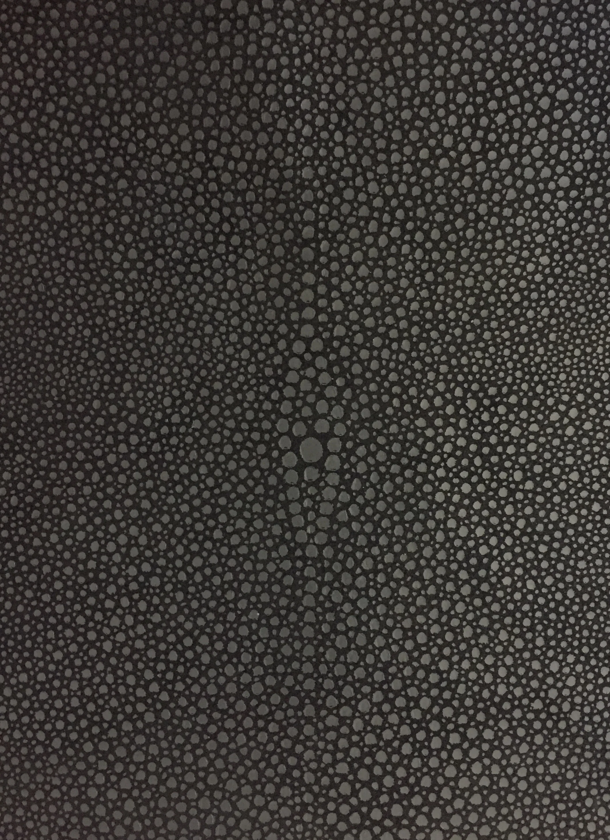 Shagreen Print gunmetal metallic on black
