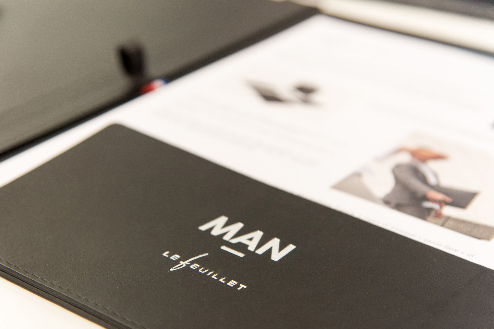 We produced a folio in collaboration with MAN for SS17 show.